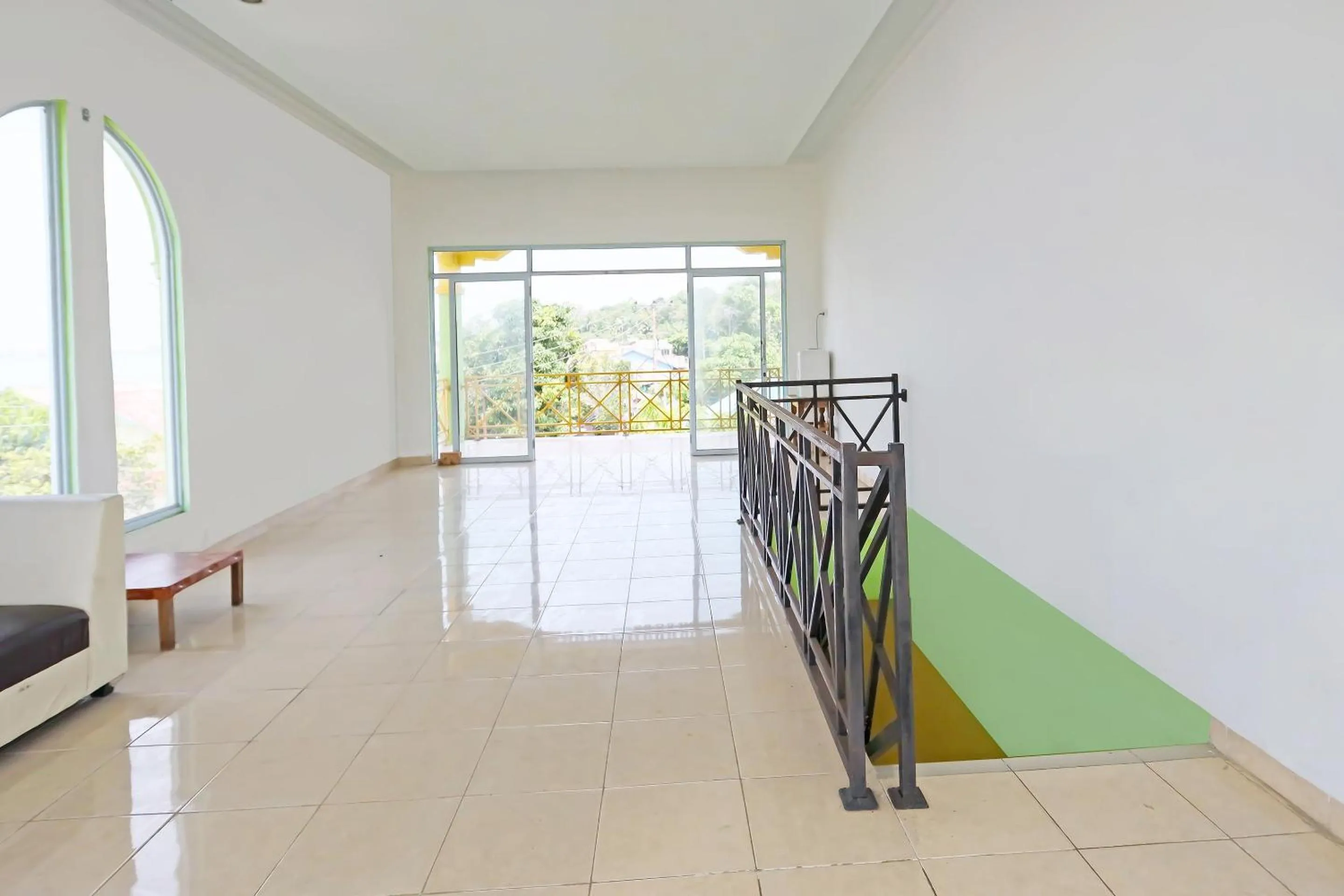 Lobby or reception in Hotel O Penginapan Sulthan Penyengat Syariah