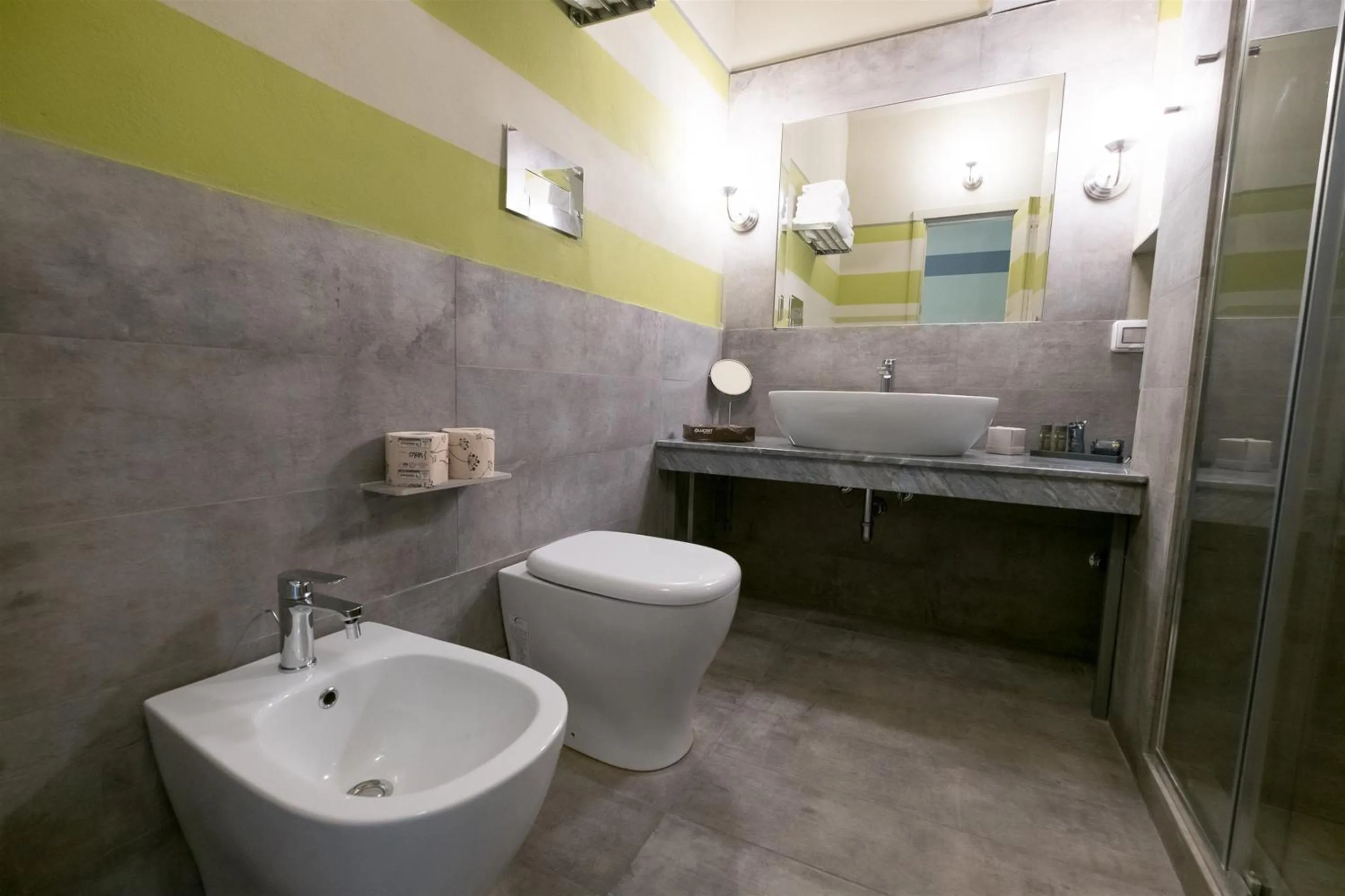 Bathroom in Hotel Villamare