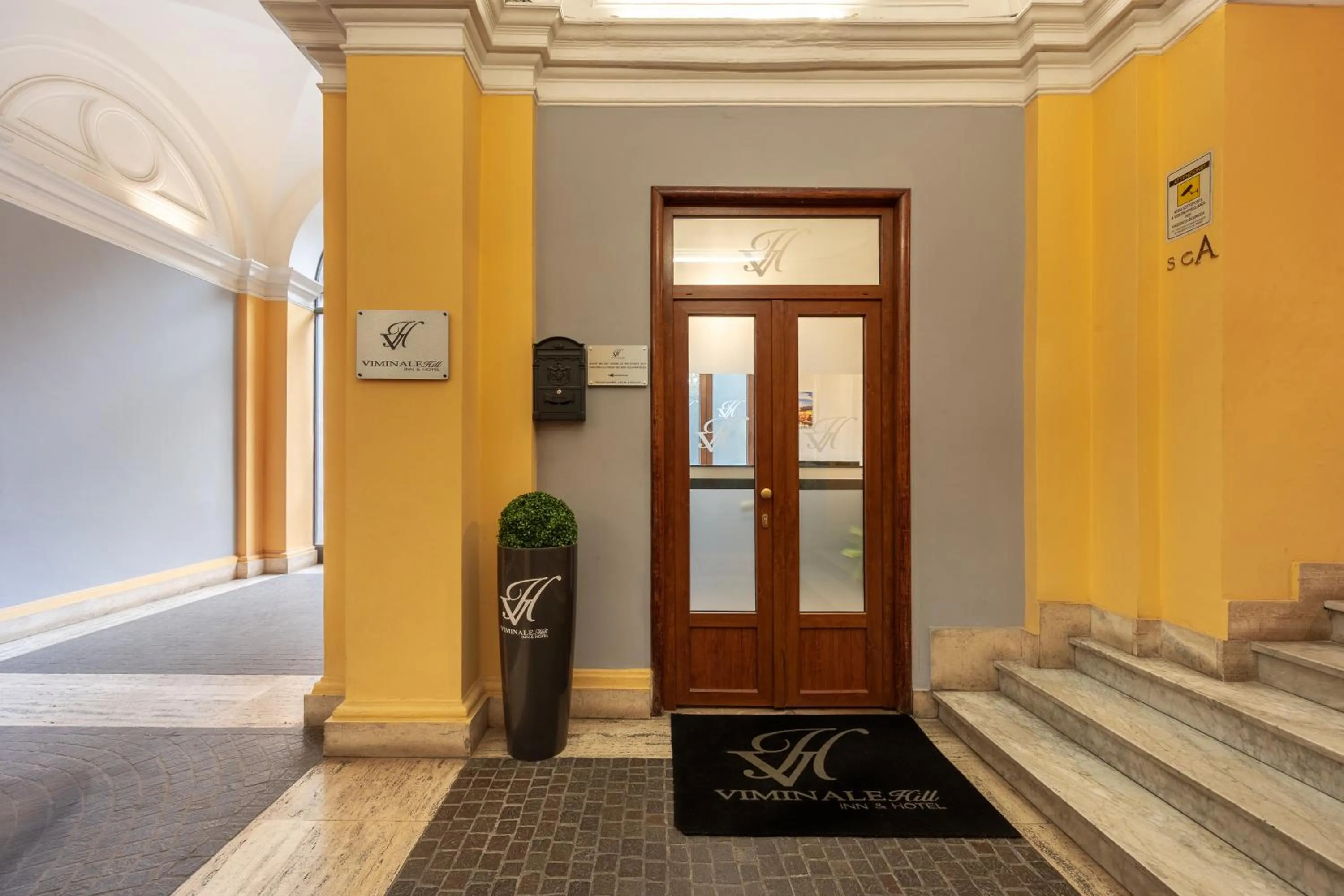 Lobby or reception, Bed in Al Viminale Hill Inn & Hotel