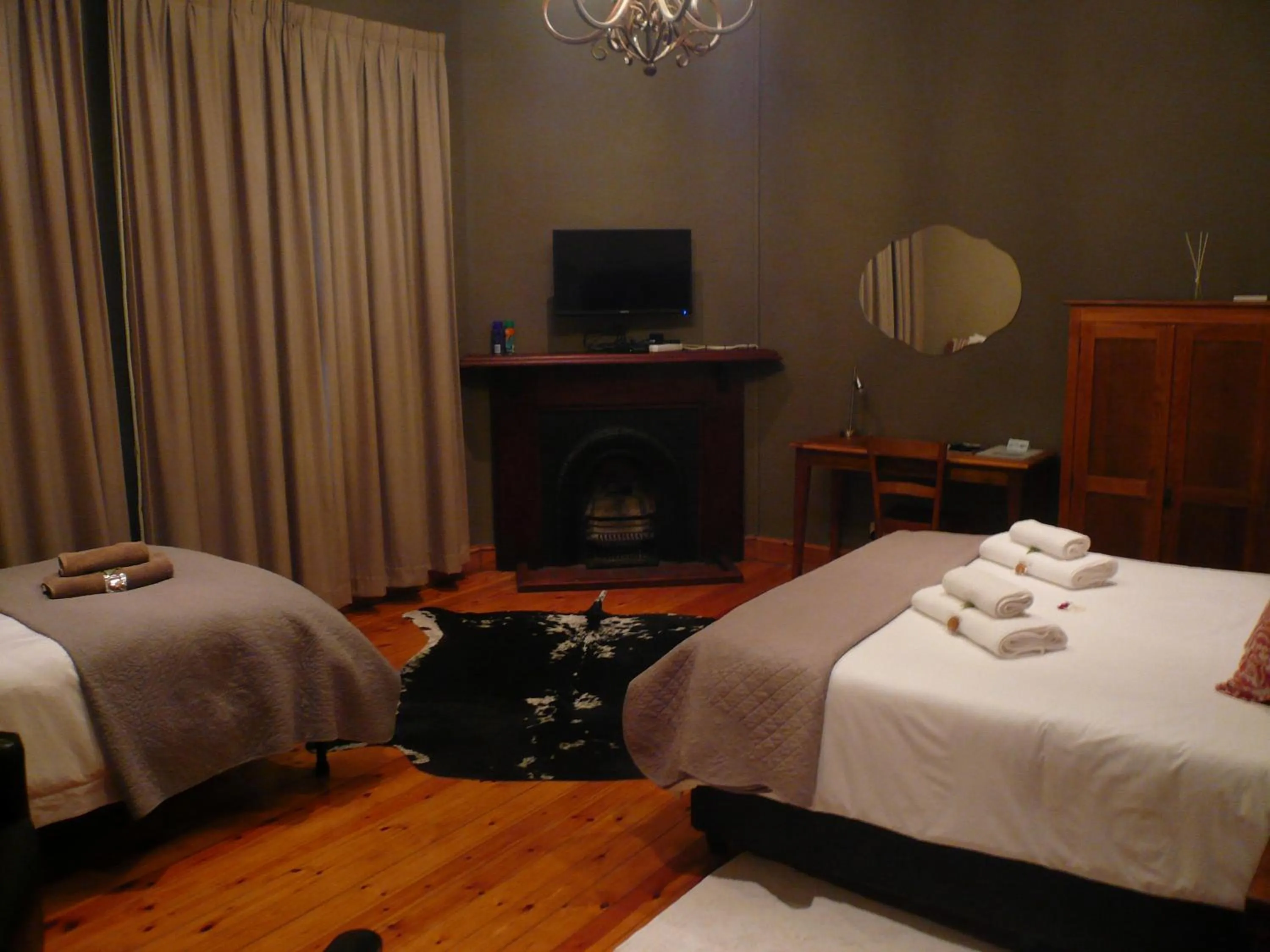 Bedroom, Bed in Die Herehuis