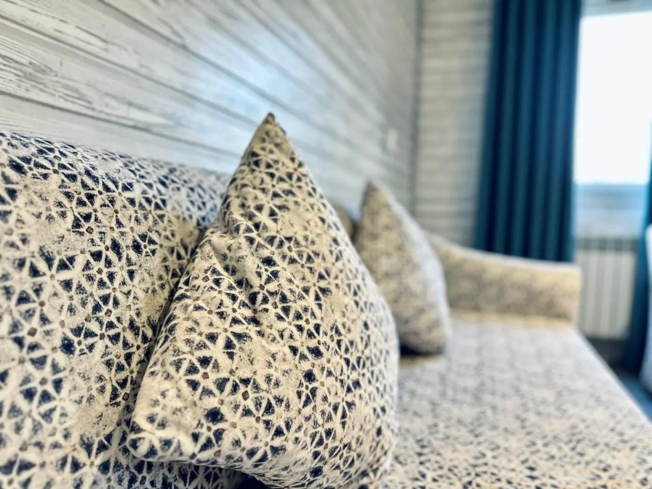 Living room, Bed in Deluxe Park Qusar Resort & Spa Hotel