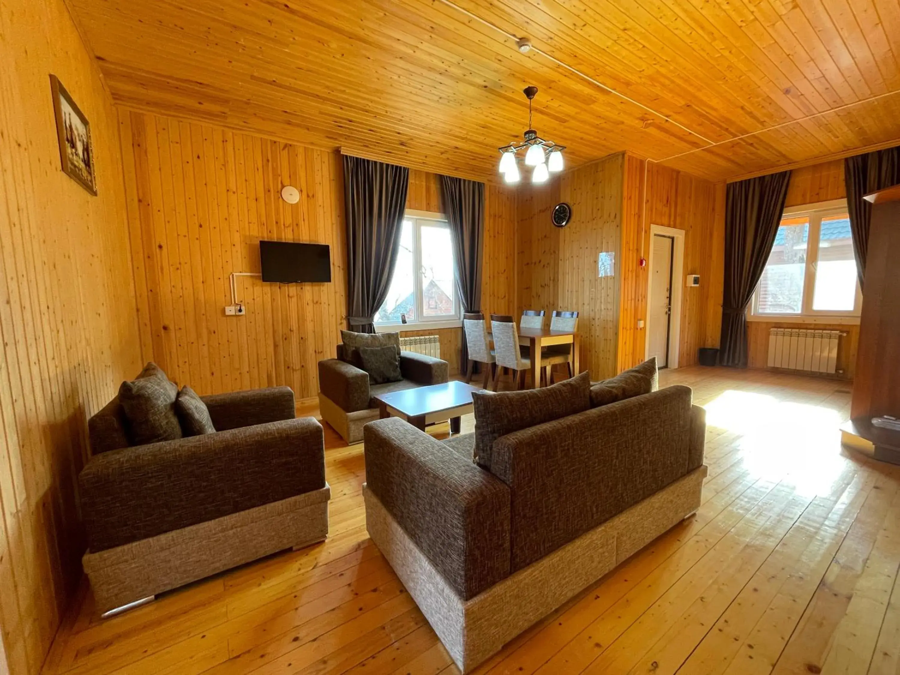 Three-Bedroom Chalet in Deluxe Park Qusar Resort & Spa Hotel Three-Bedroom Chalet in Deluxe Park Qusar Resort & Spa Hotel