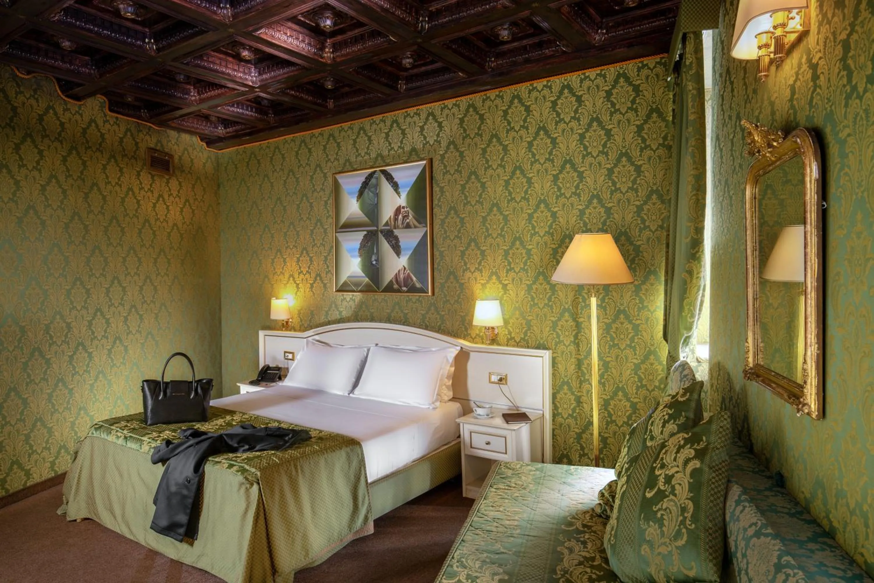 Bedroom, Bed in Residenza Canova Tadolini - Guesthouse