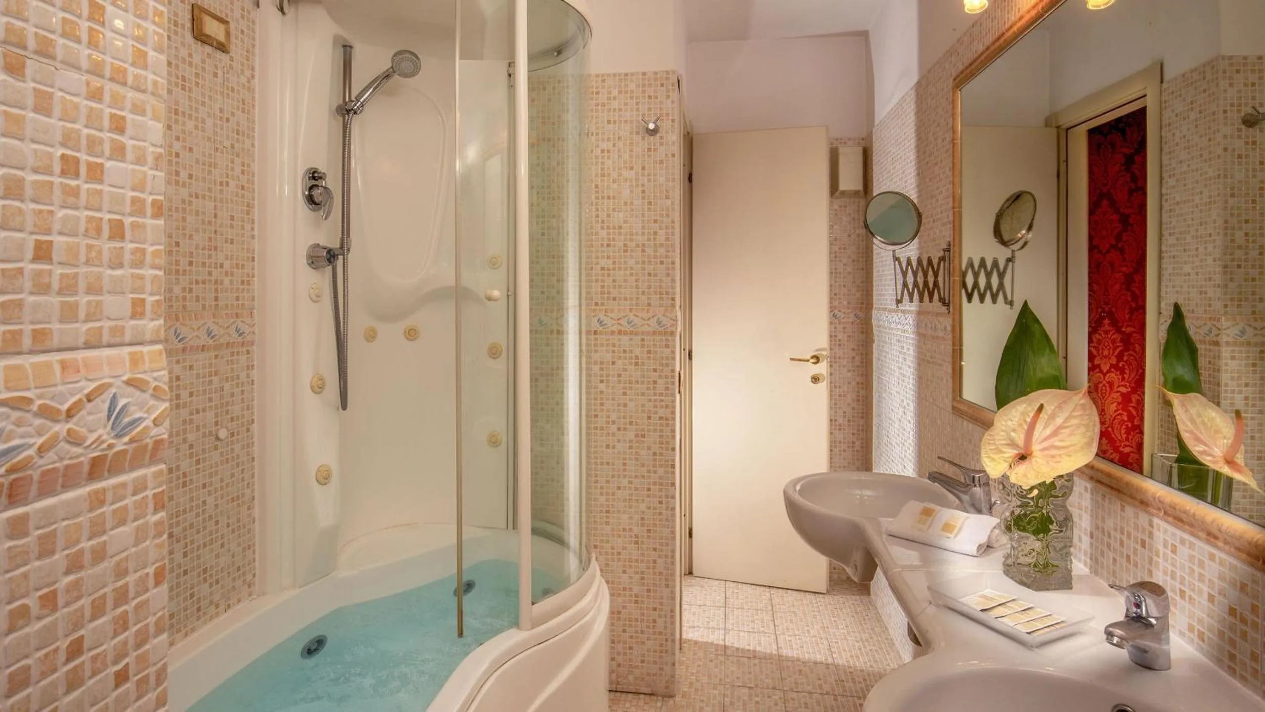 Bath in Residenza Canova Tadolini - Guesthouse