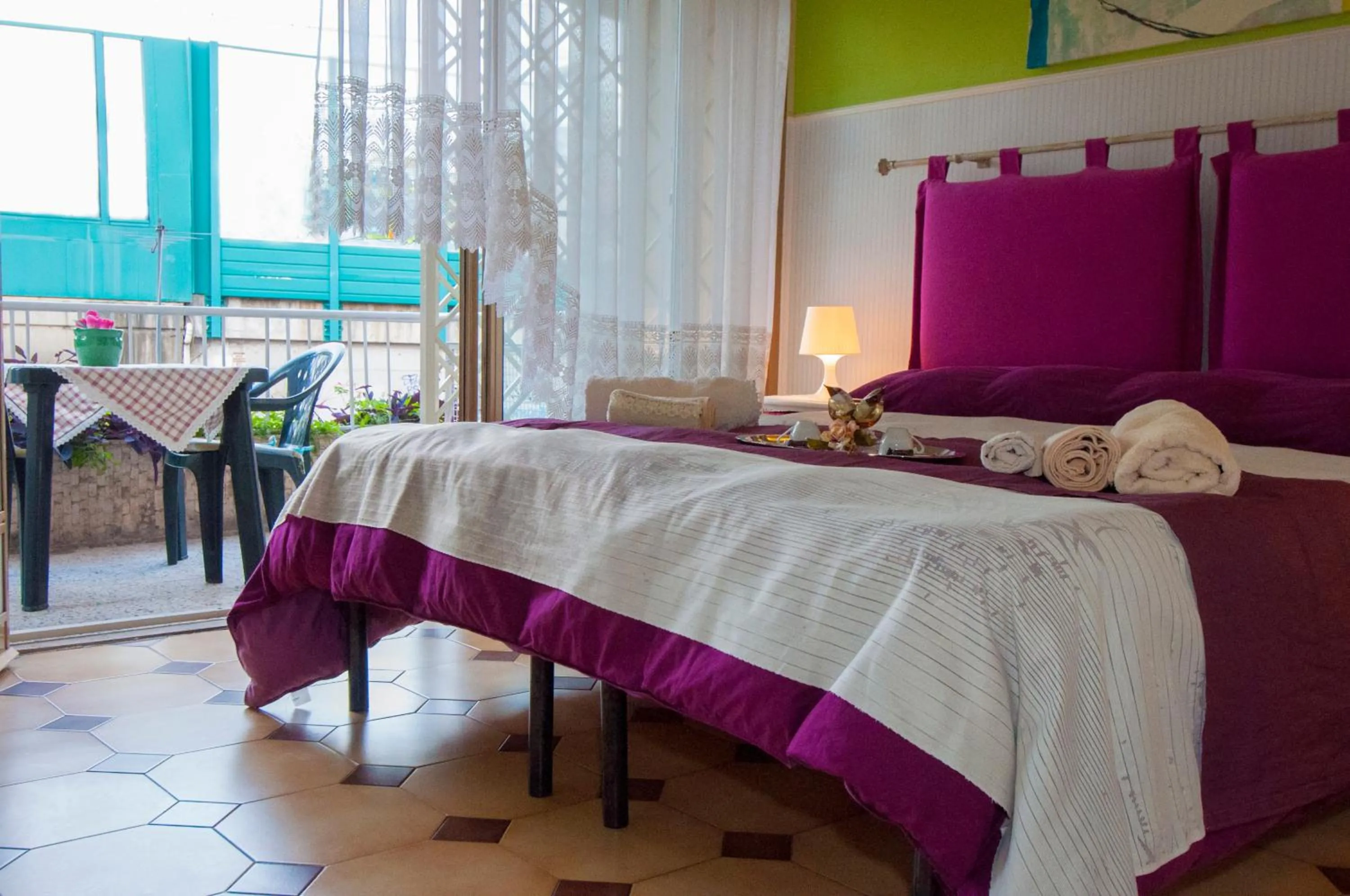 Bedroom, Bed in Passeggiate Romane