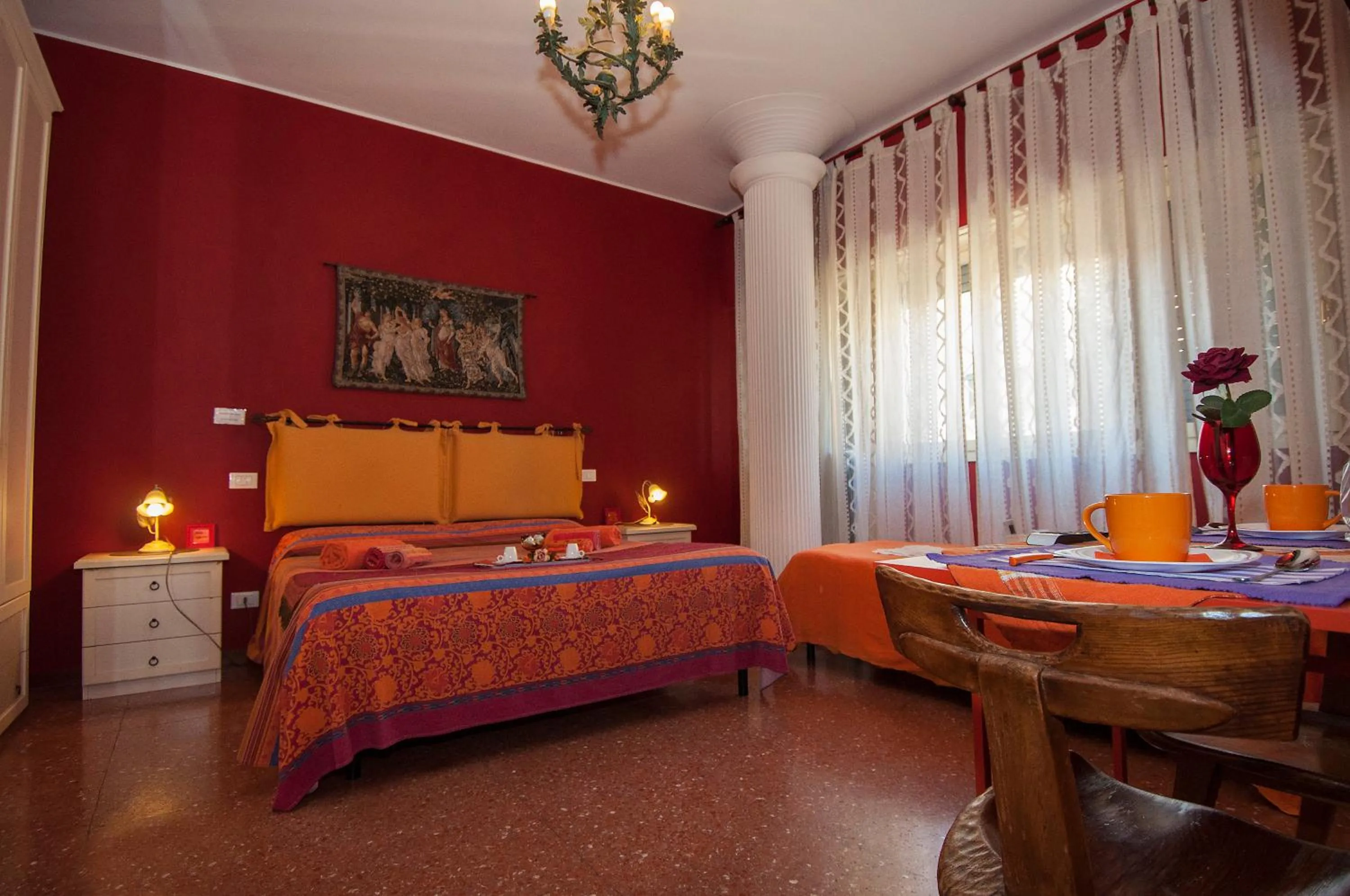 Photo of the whole room, Bed in Passeggiate Romane