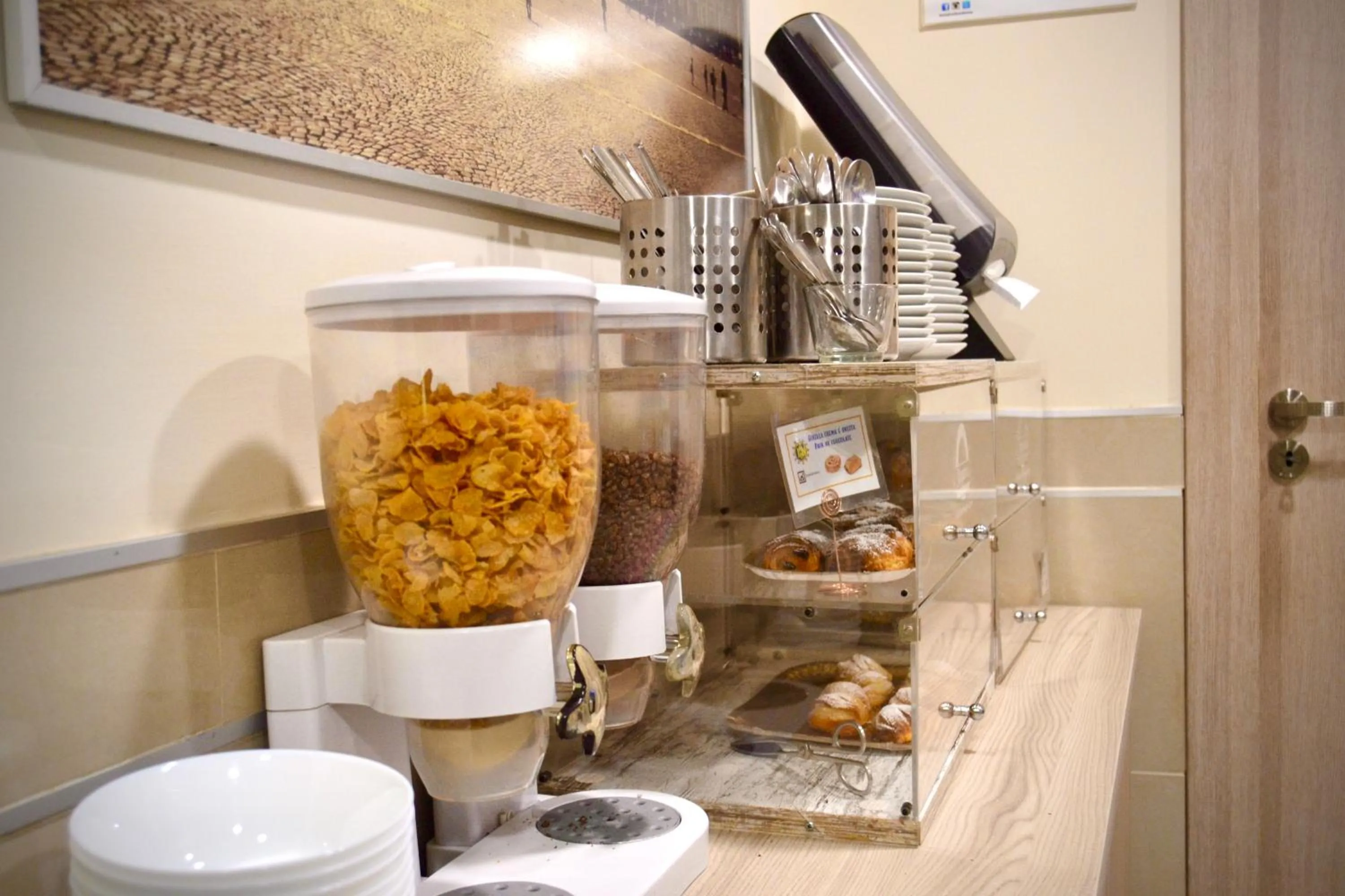 Food and drinks in Hotel Colombo