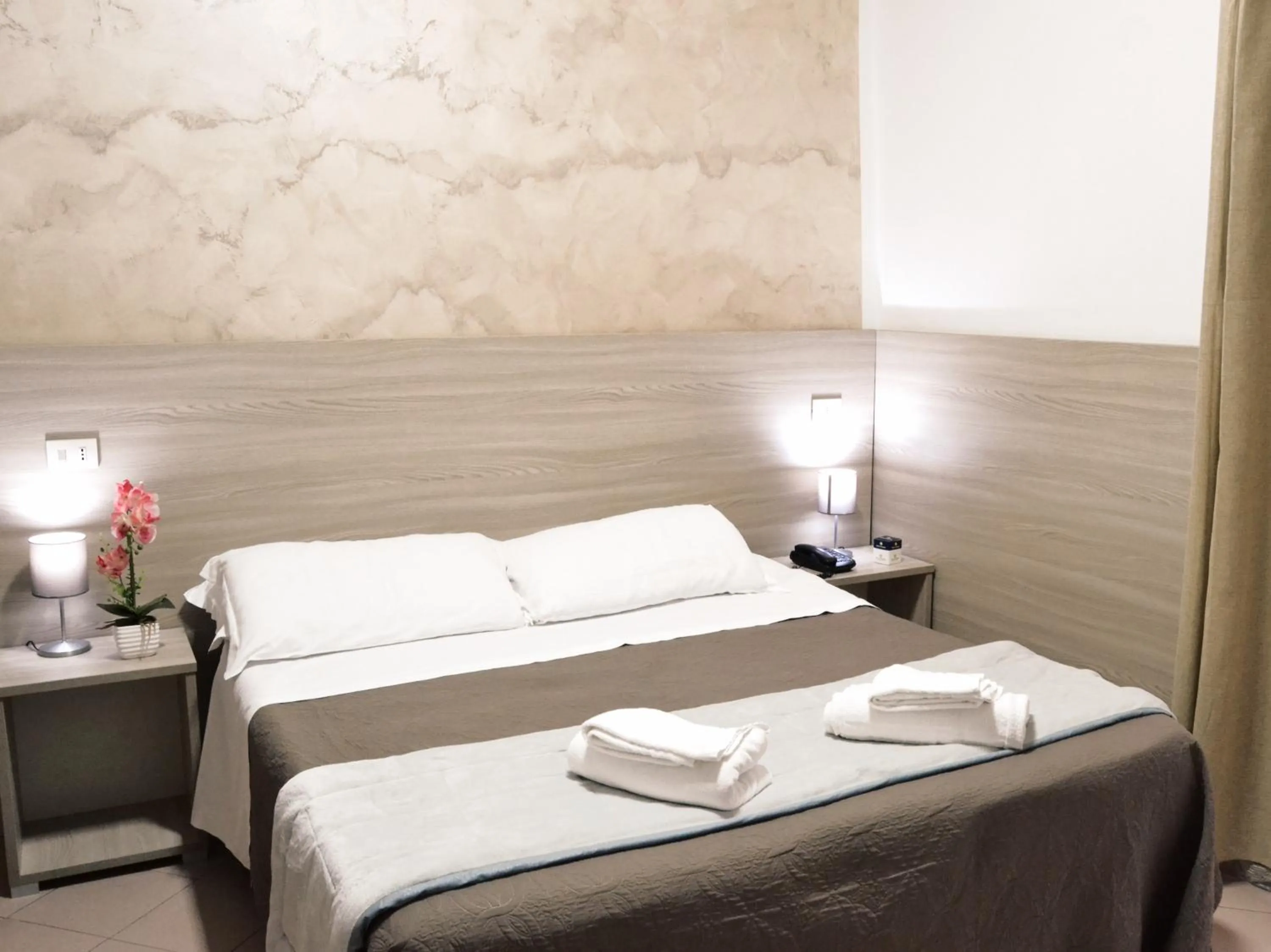 Bed in Hotel Colombo