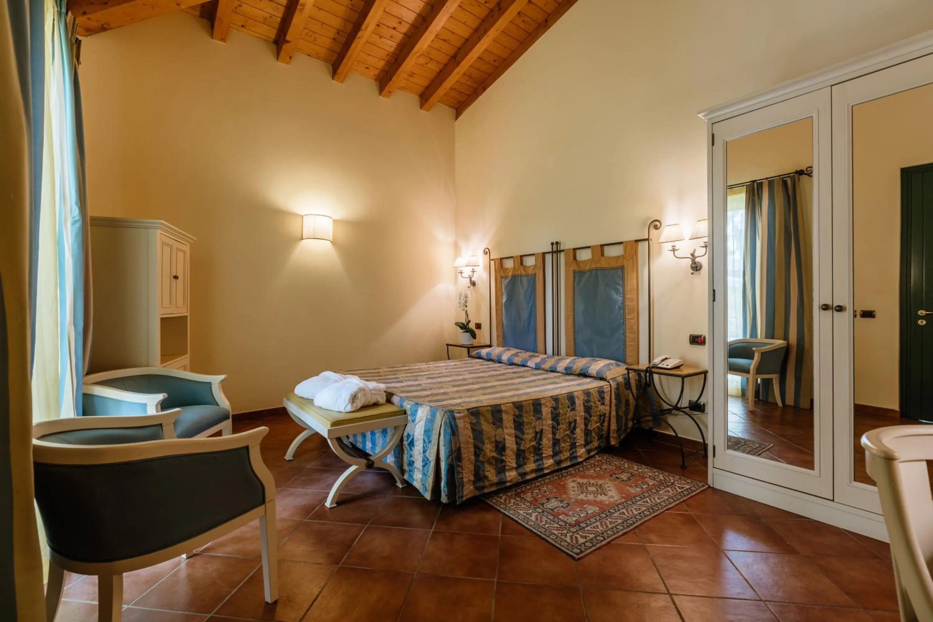 Bedroom, Bed in Villa Sofia Hotel