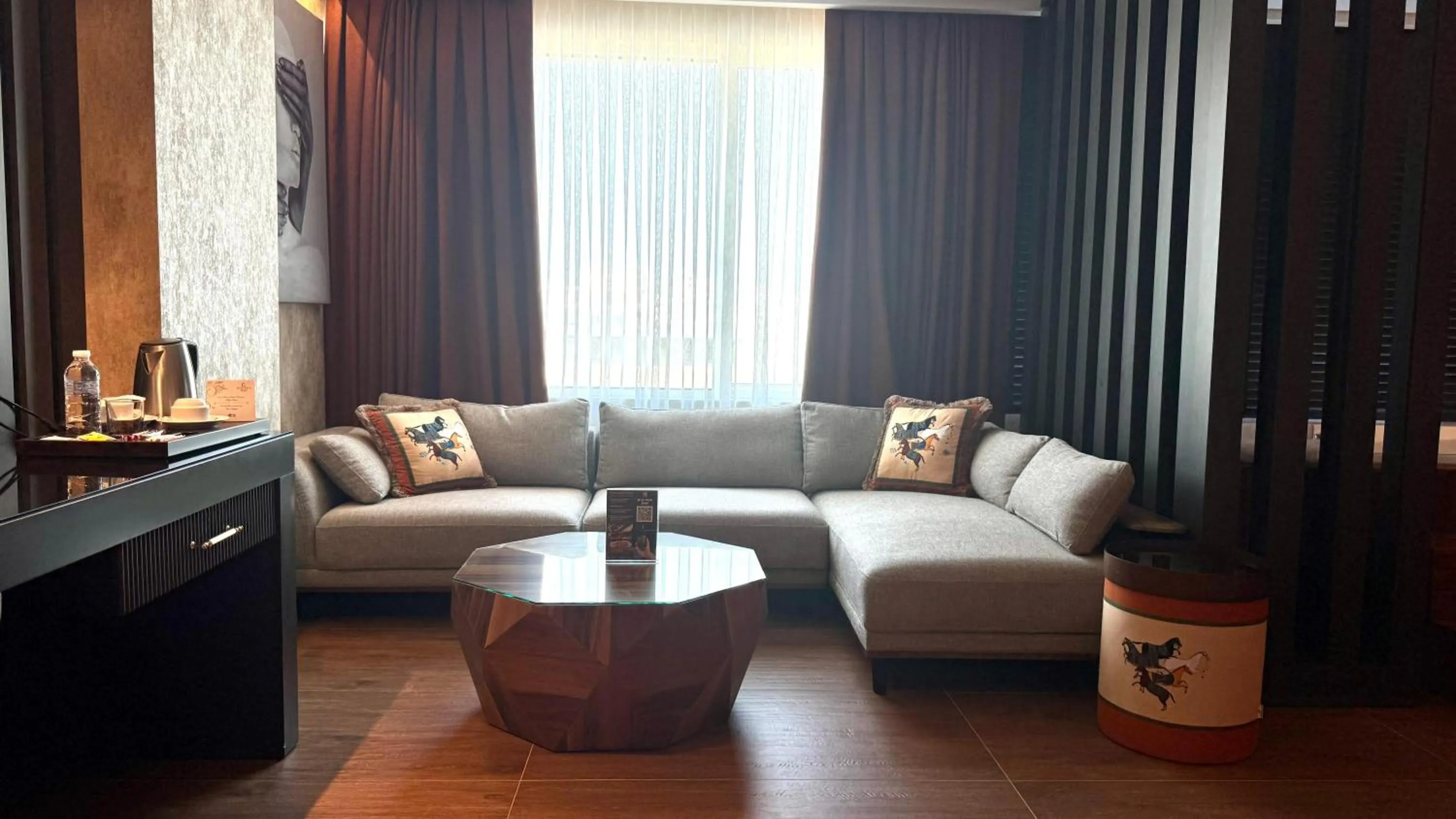 Living room in Sirin Park Hotel