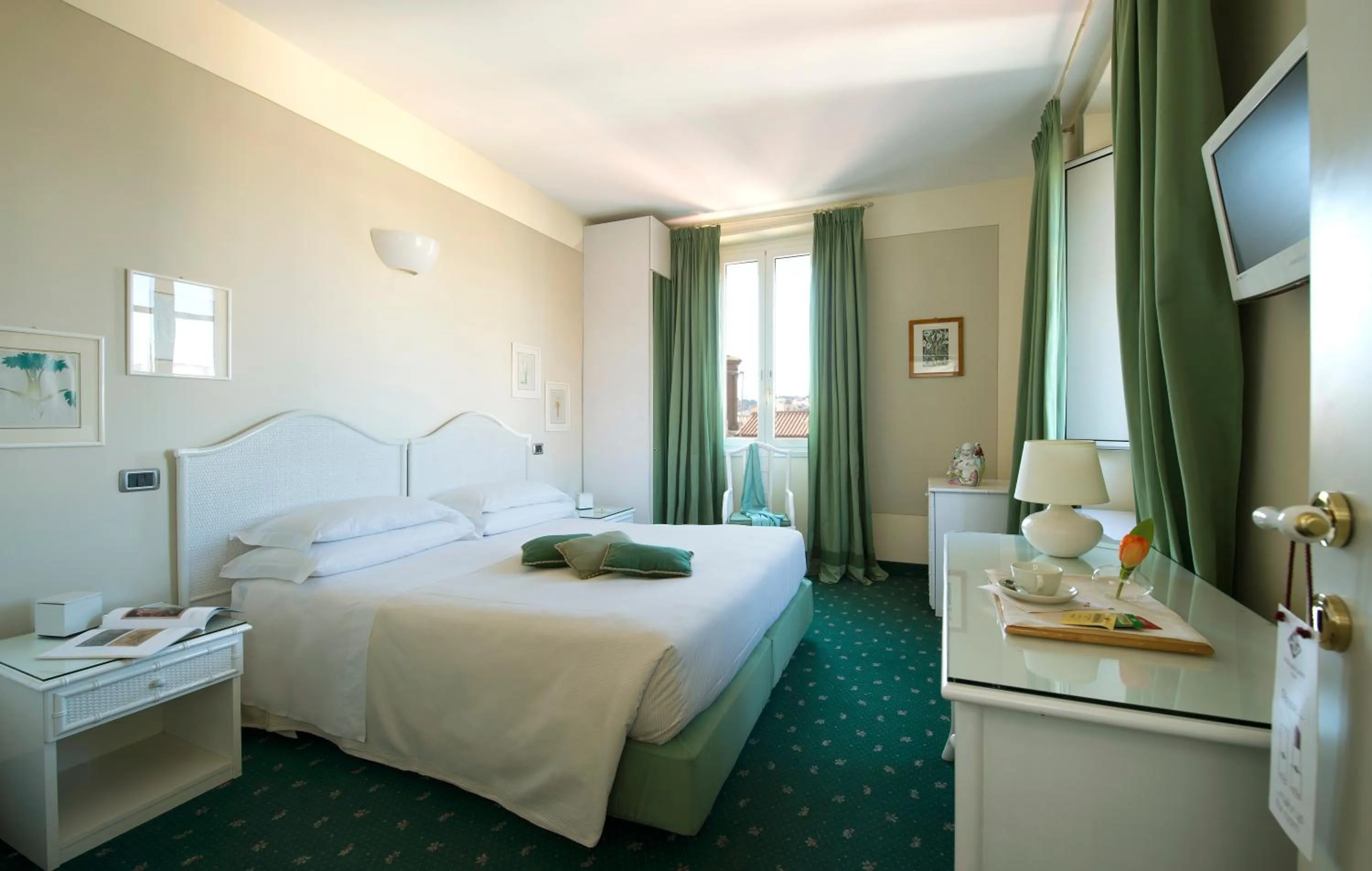 Bedroom, Bed in Hotel Gregoriana