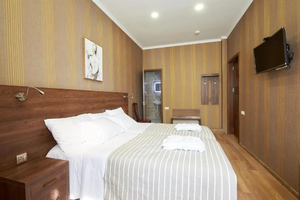 Bedroom in The Hilltop Skyline Hotel