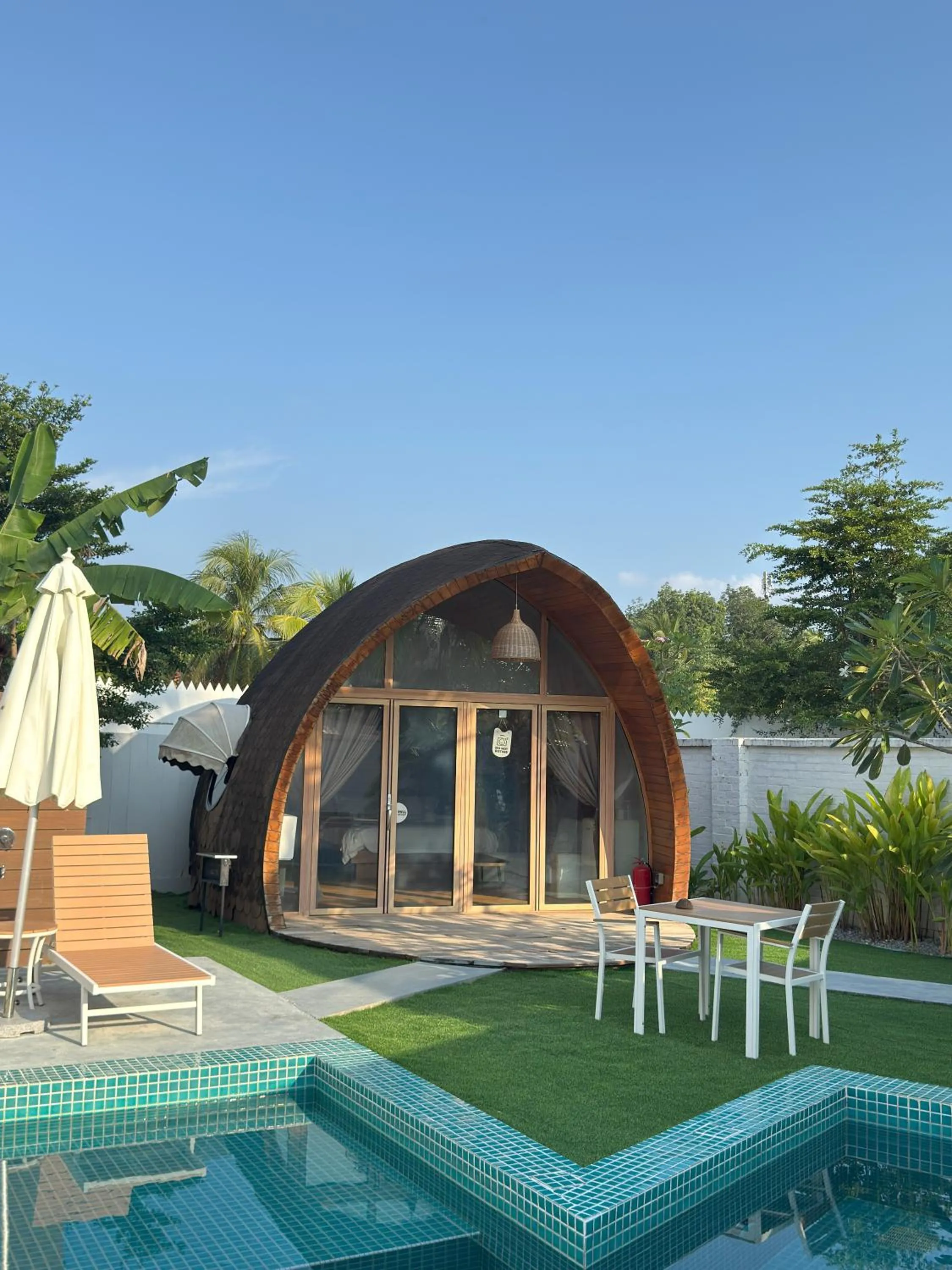 Garden view in Found Mansion