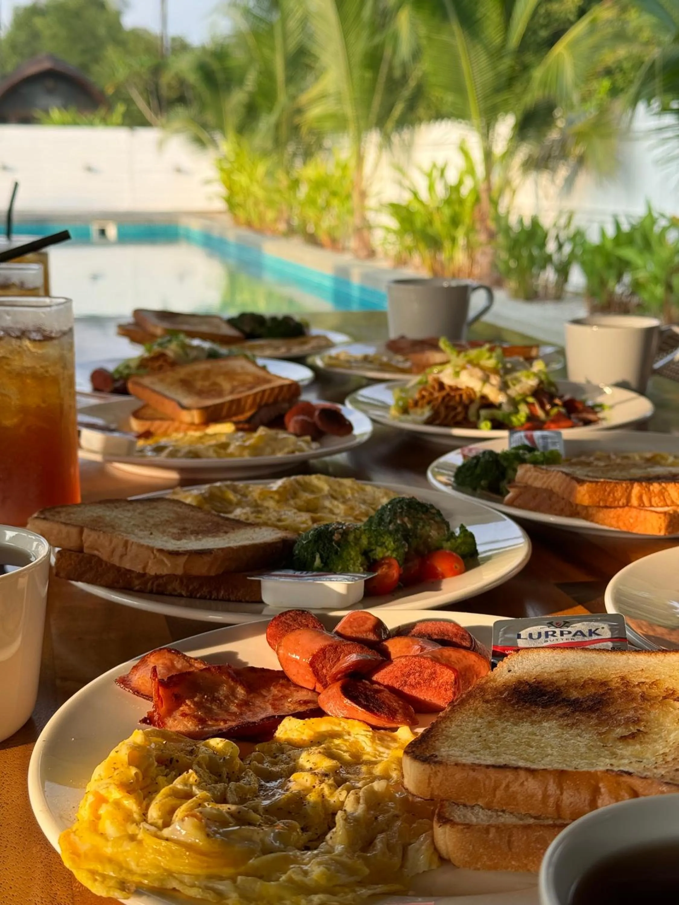 Restaurant/places to eat in Found Mansion