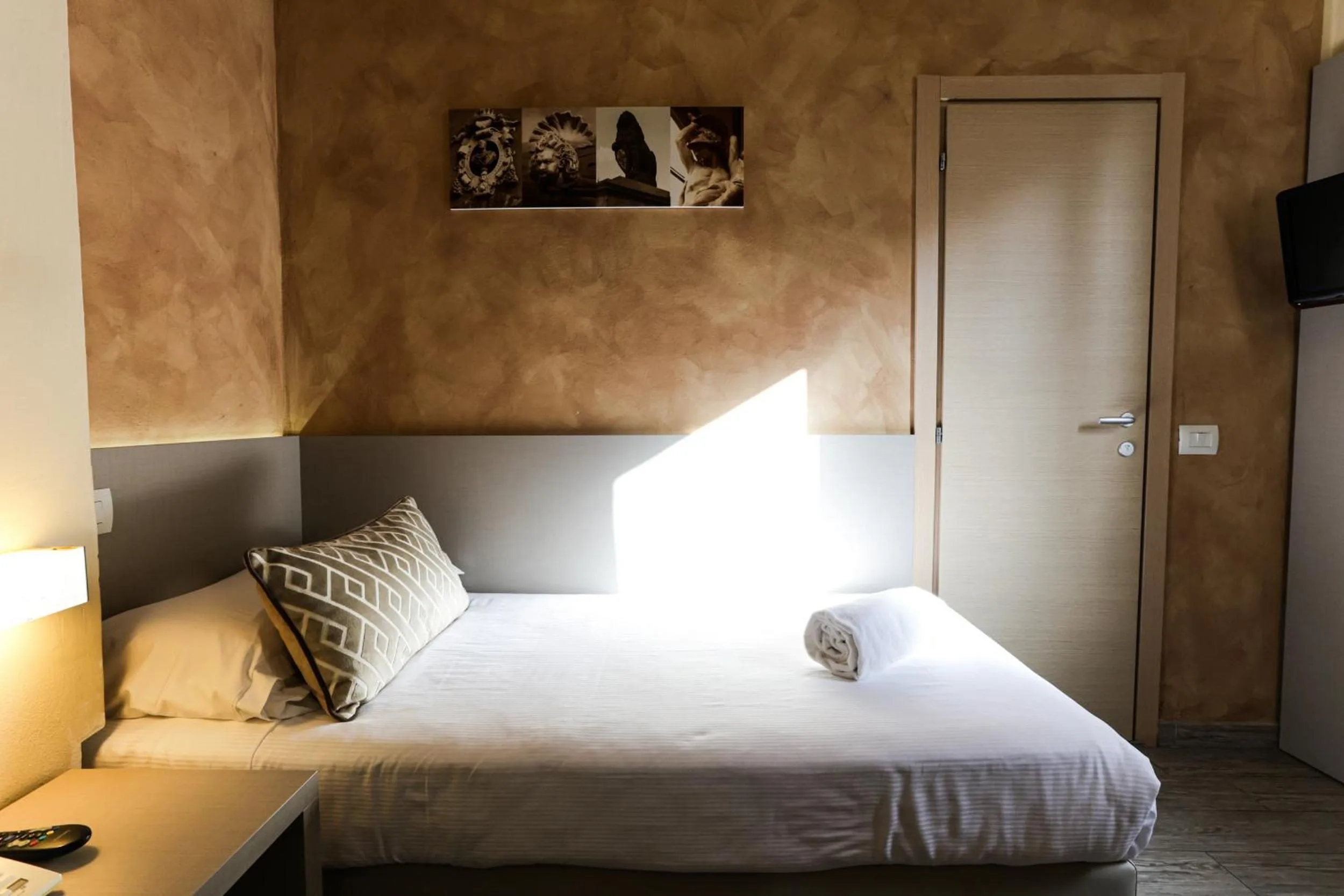 Bedroom, Bed in Albergo Firenze