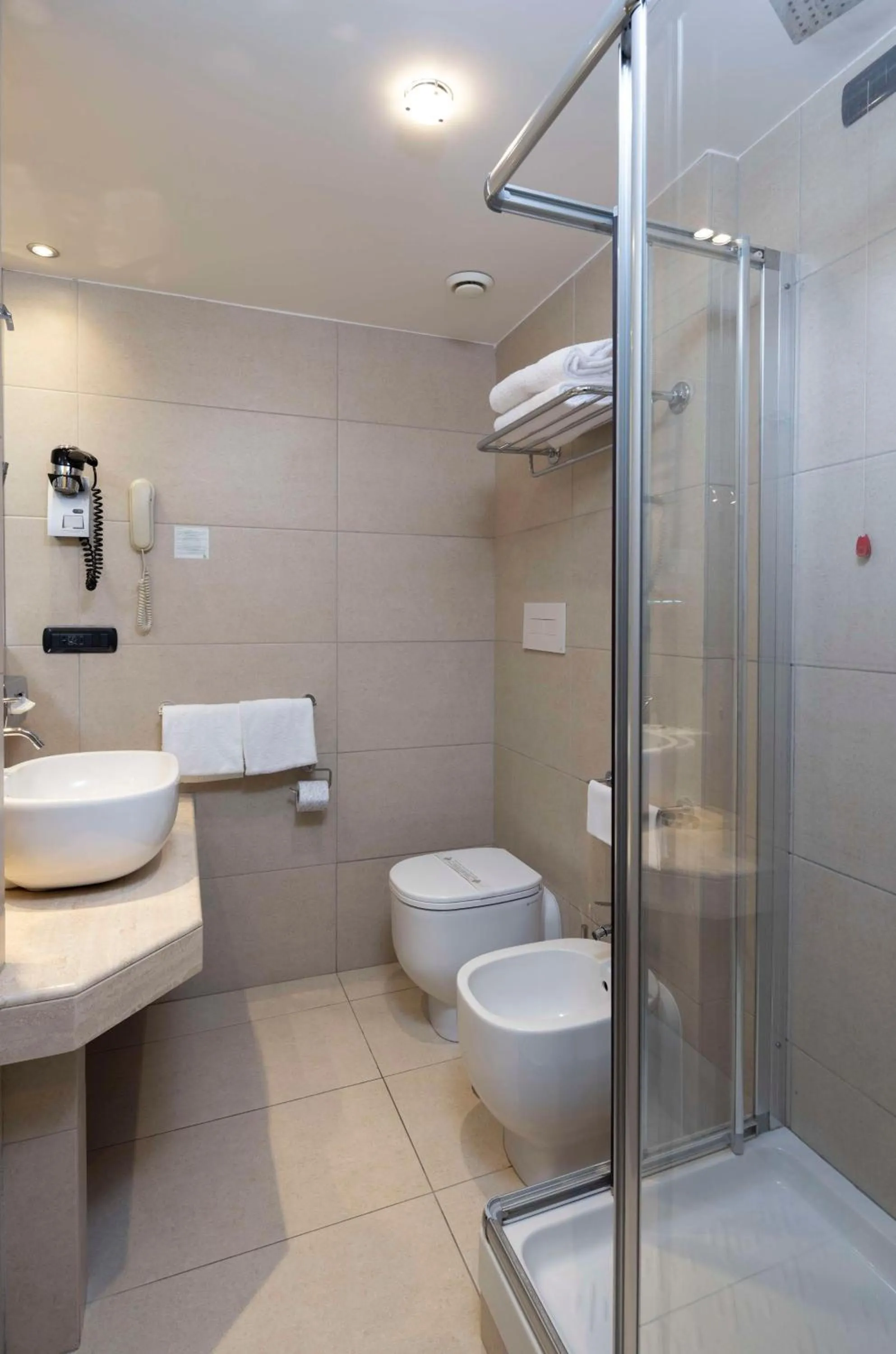 Bathroom in Best Western Hotel Rome Airport