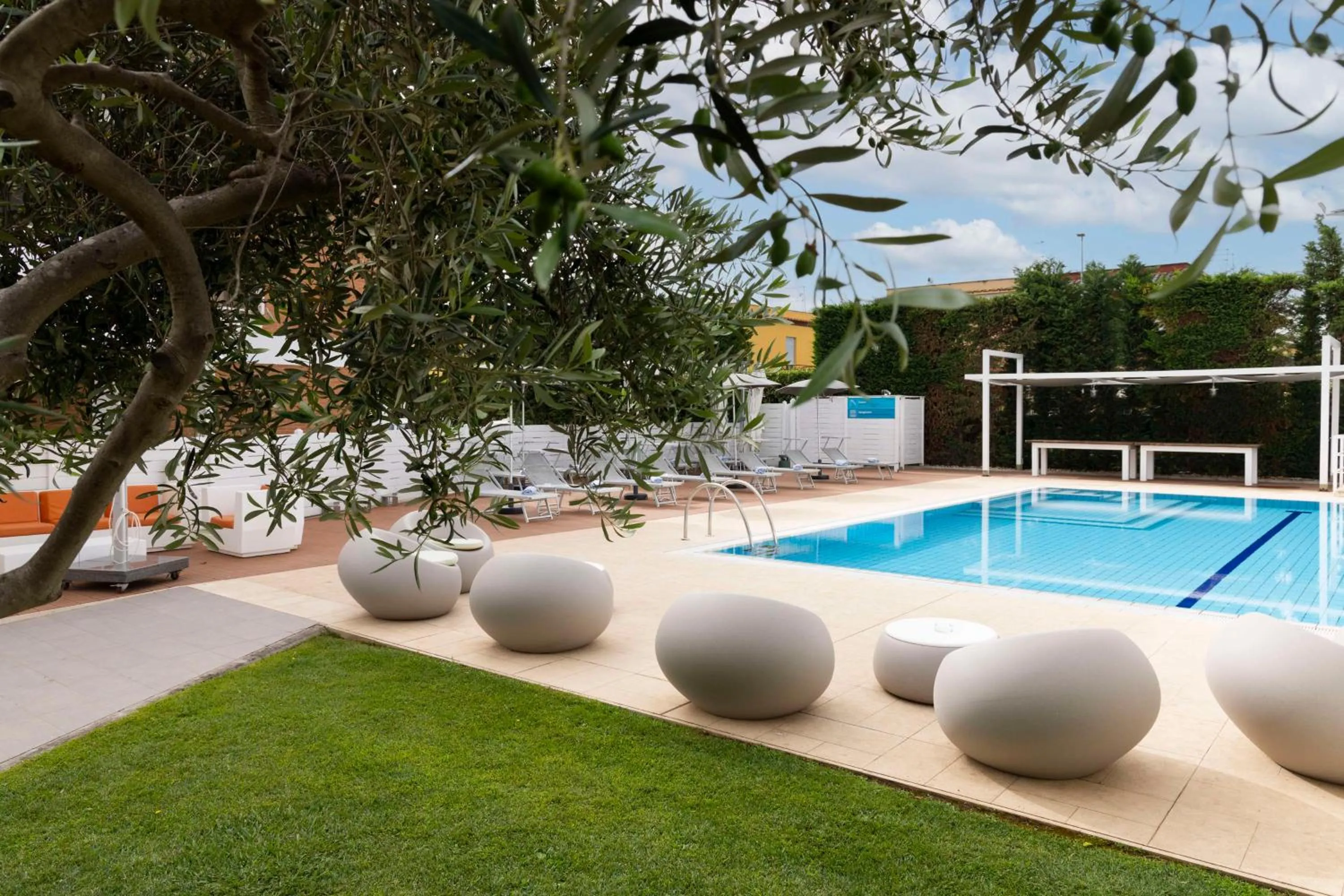 Pool view in Best Western Hotel Rome Airport