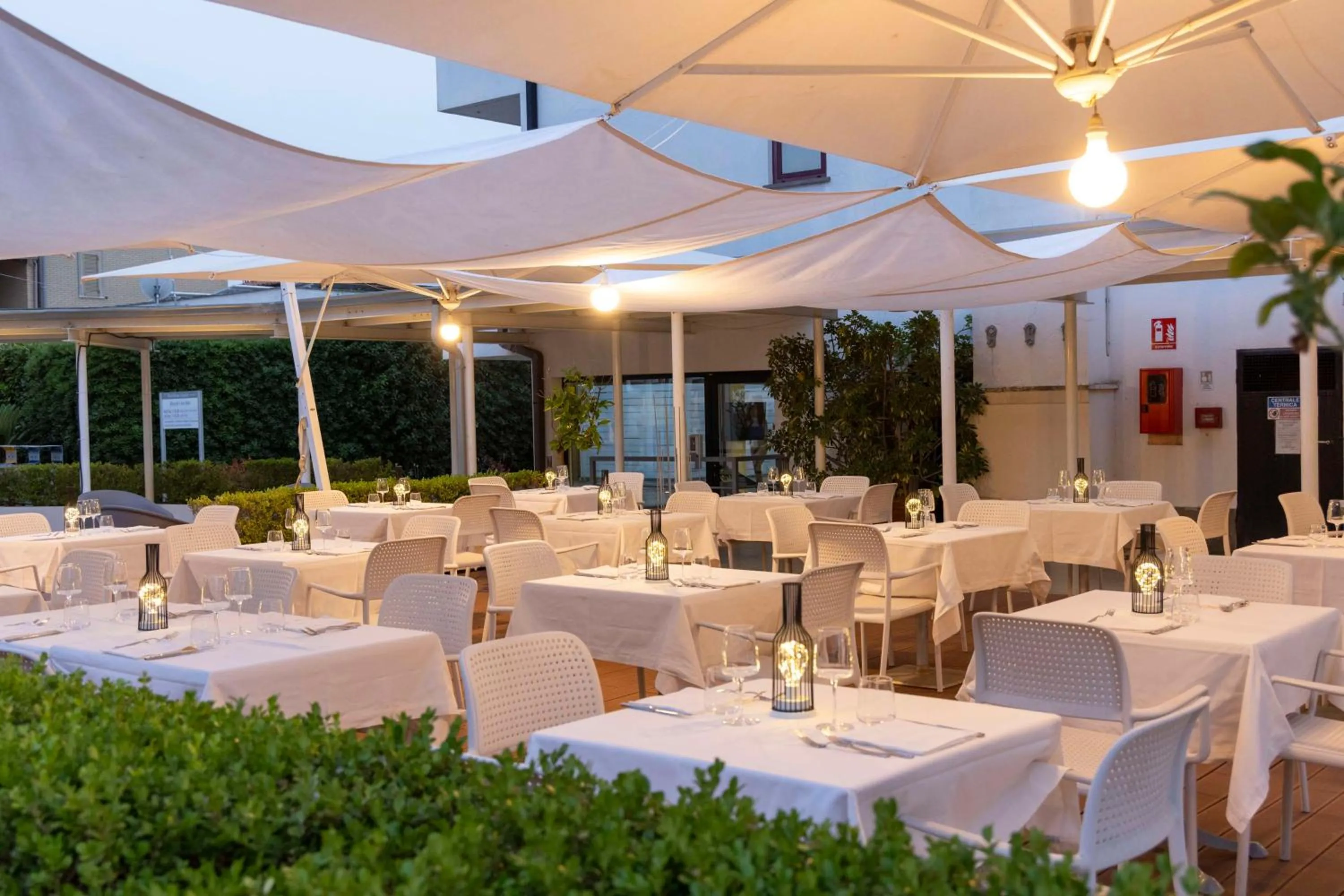 Restaurant/places to eat in Best Western Hotel Rome Airport