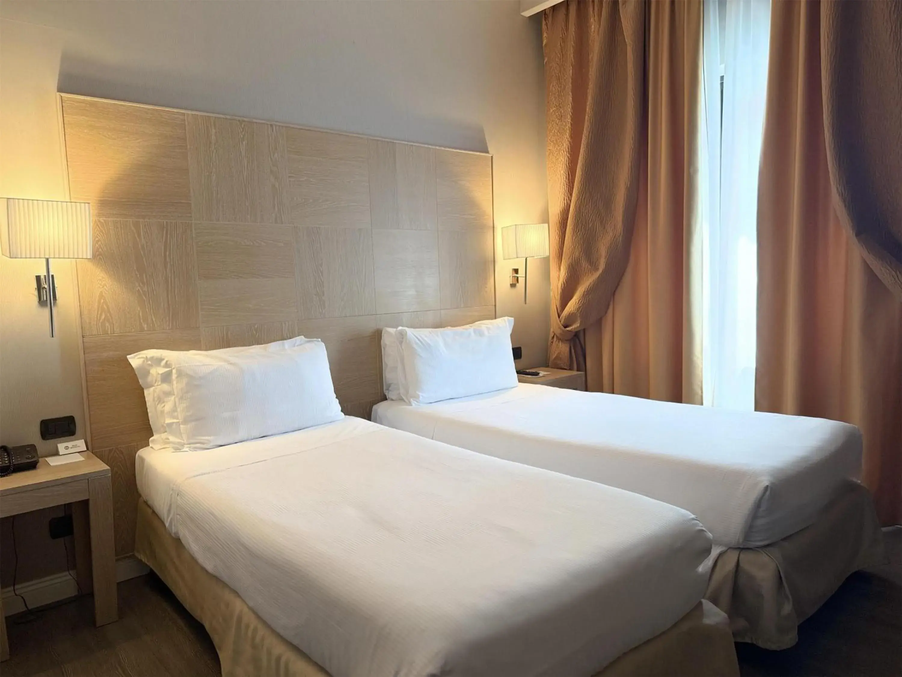 Standard Twin Room in Best Western Hotel Rome Airport Standard Twin Room in Best Western Hotel Rome Airport
