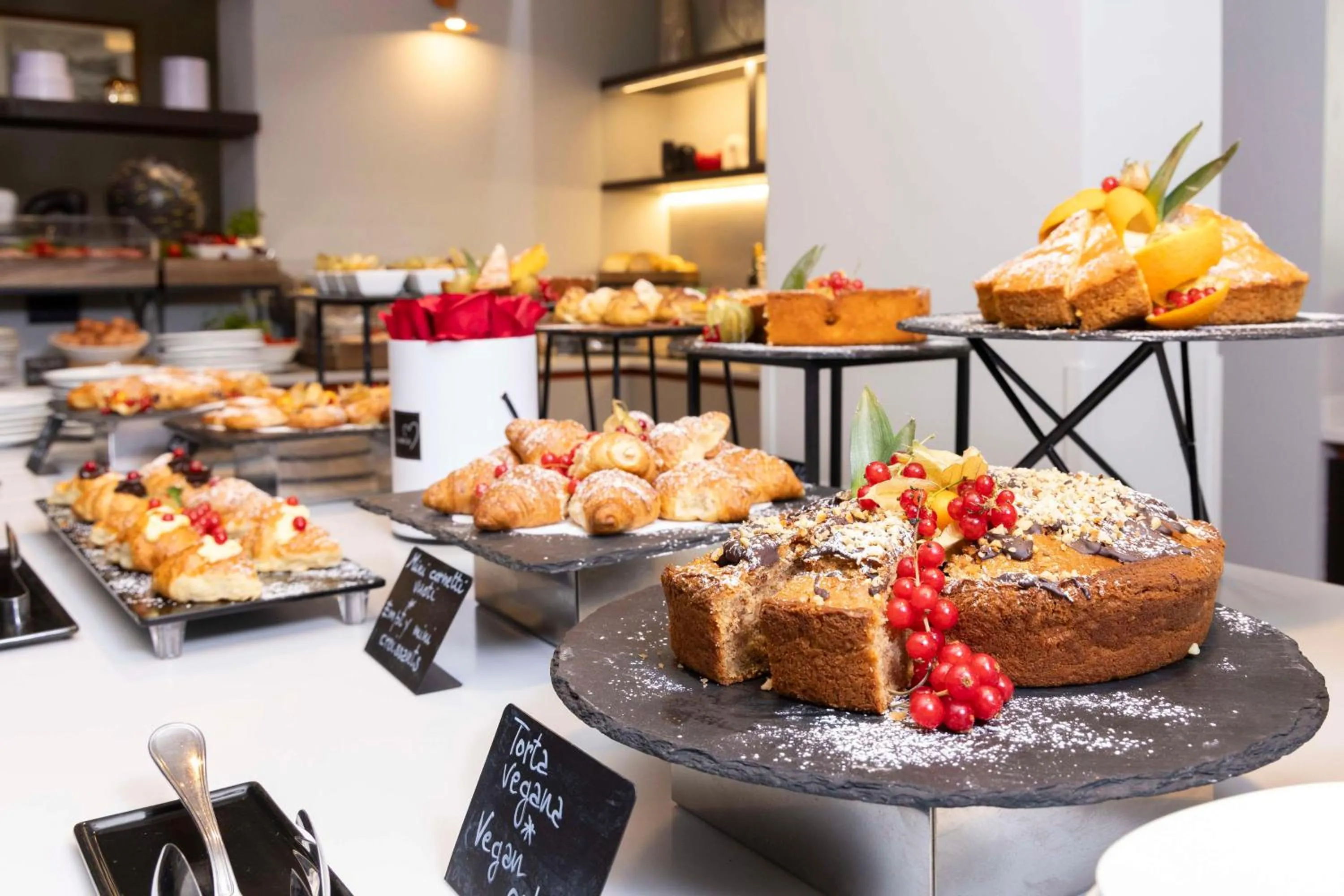 Restaurant/places to eat in Best Western Hotel Rome Airport