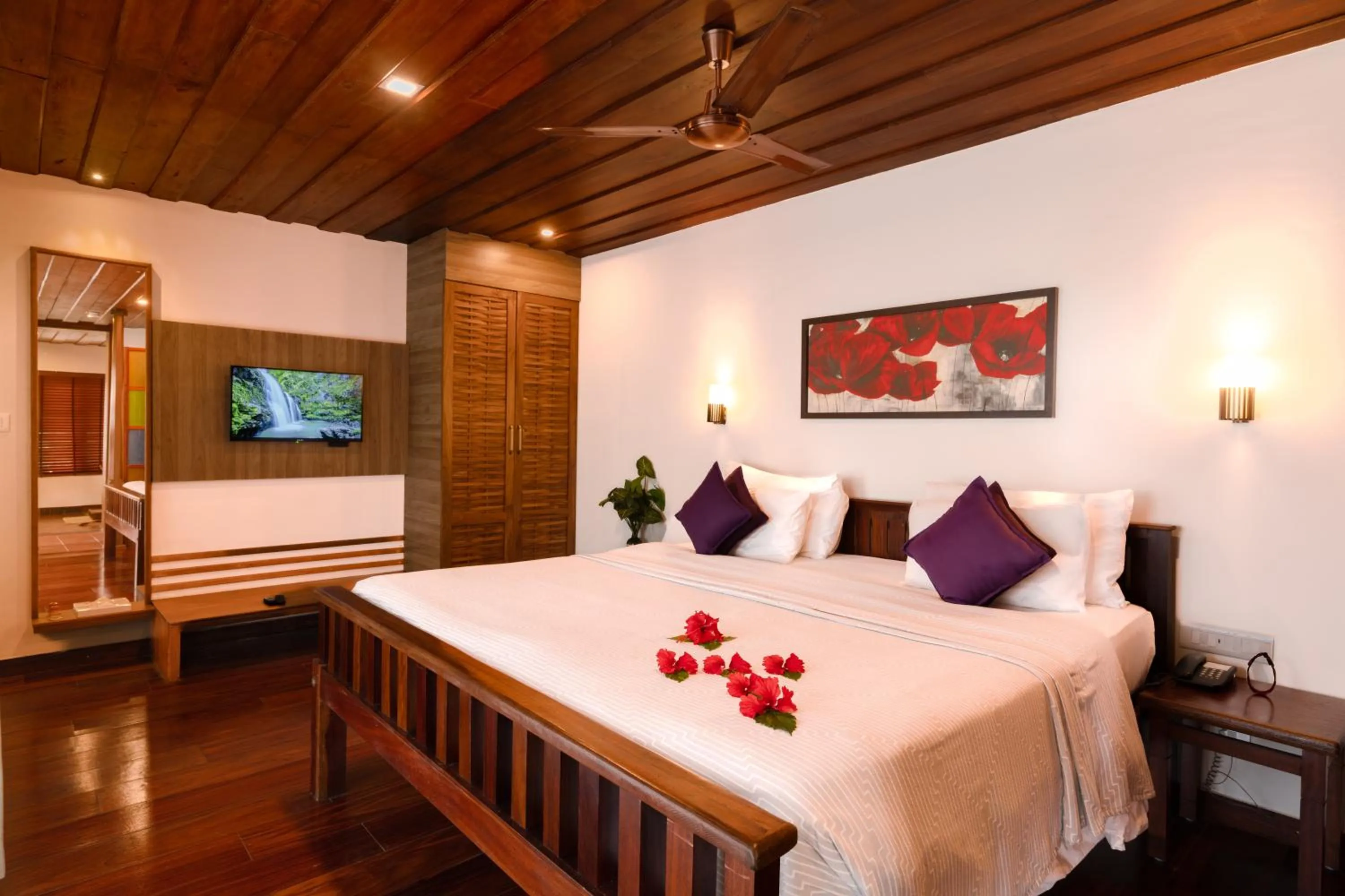 Bed in SpiceTree Munnar