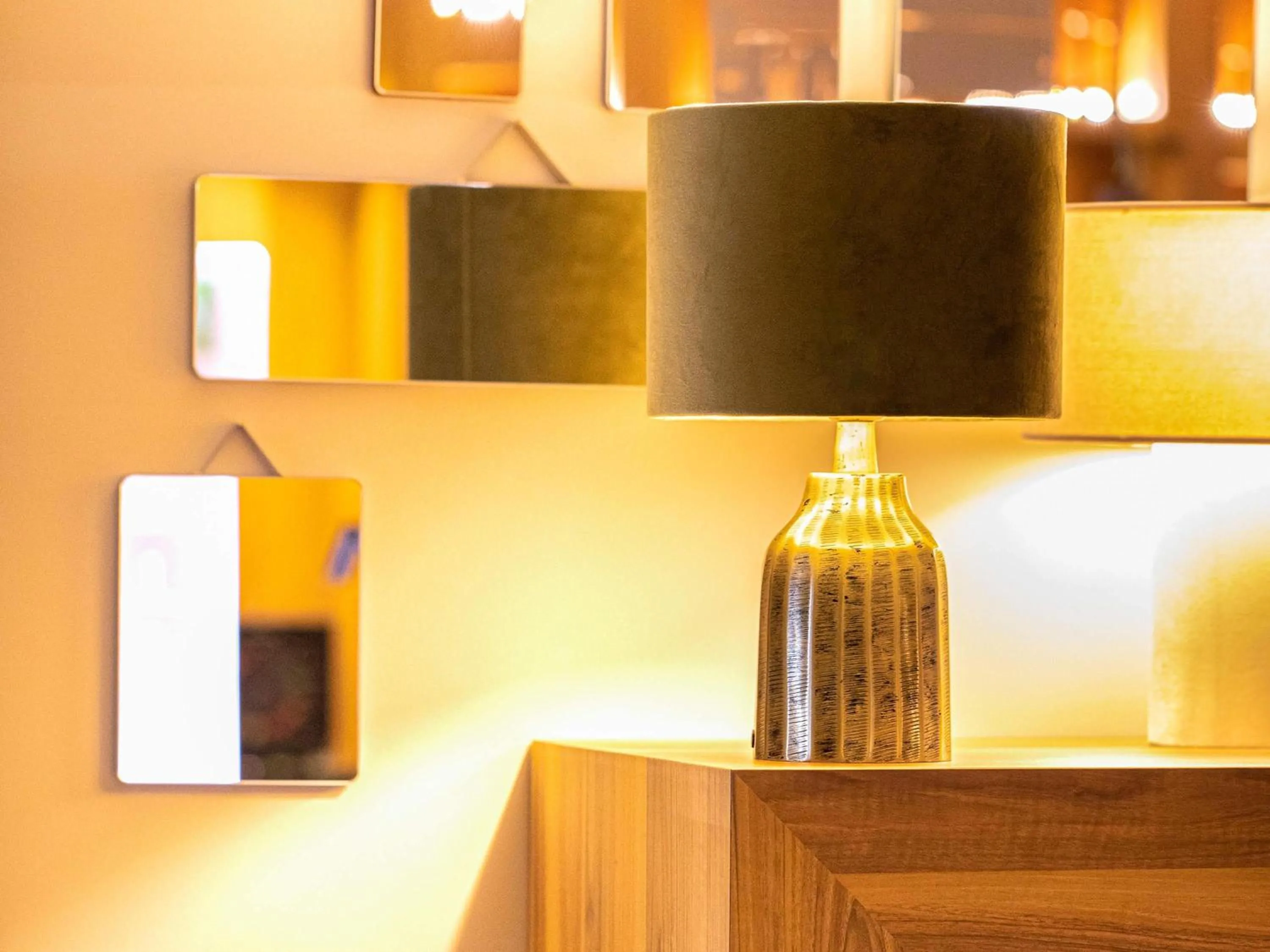 Lounge or bar in Ibis Styles St Etienne - Gare Chateaucreux