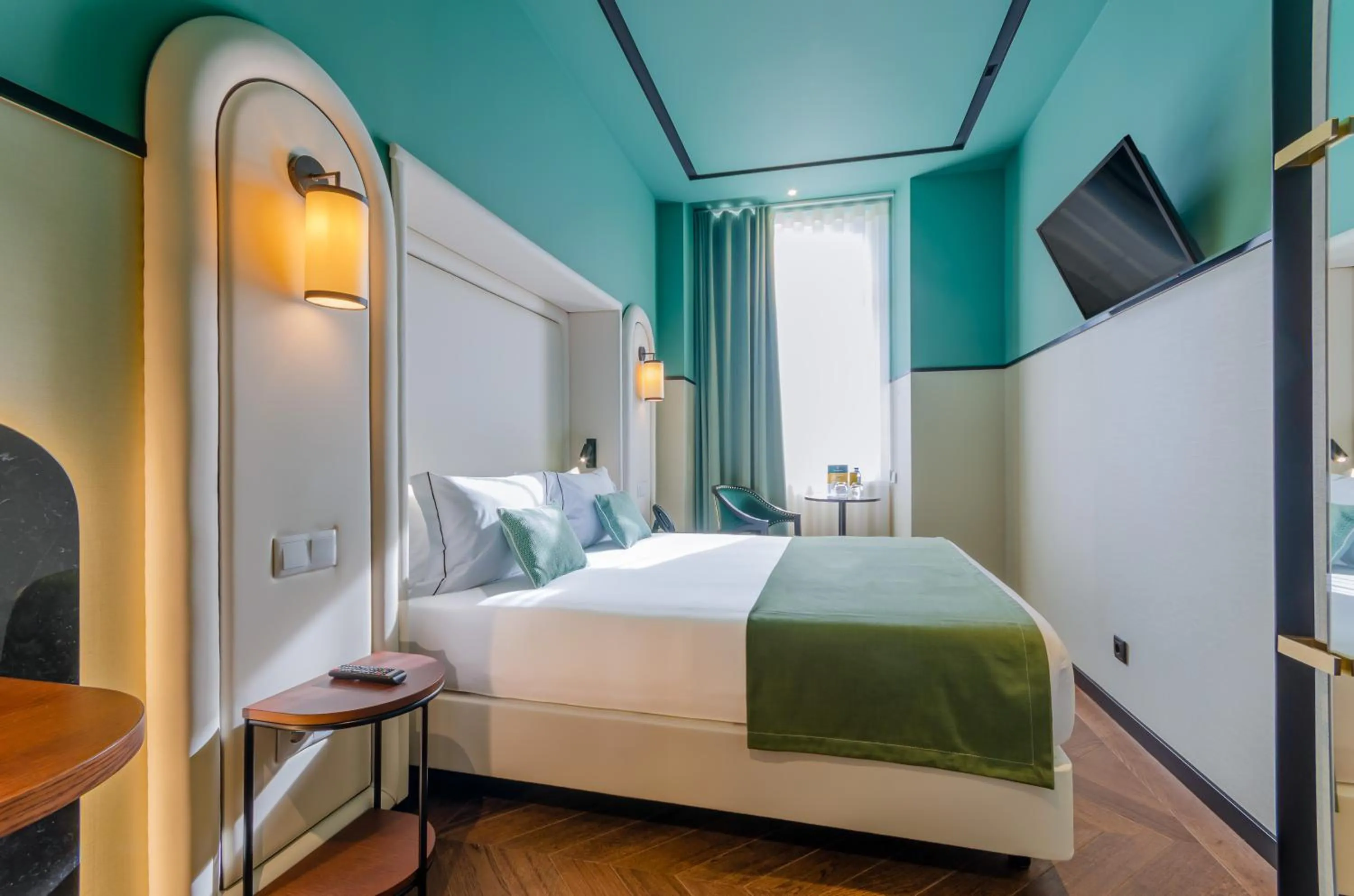 Bedroom, Bed in Nicola Rossio Hotel