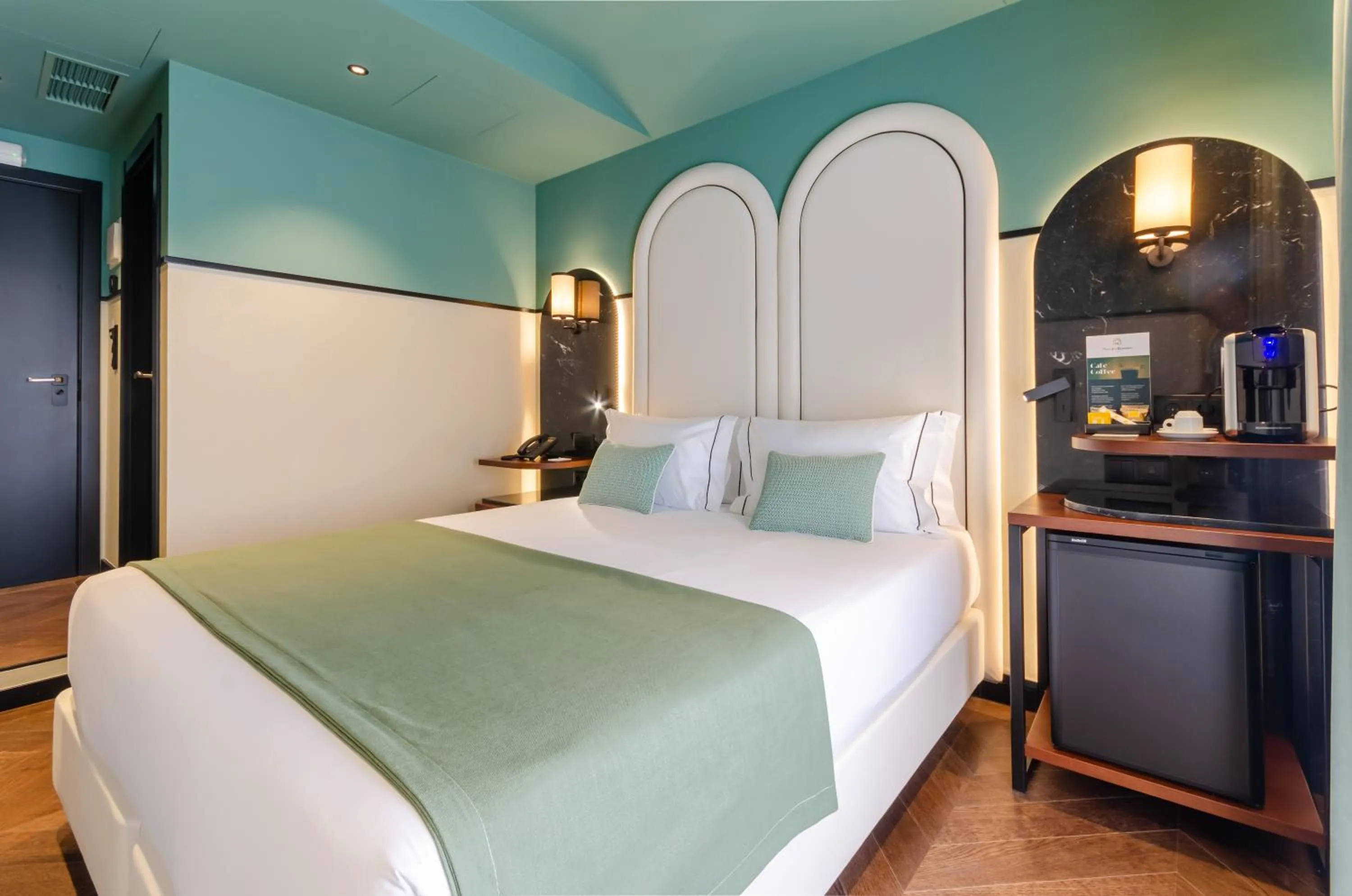 Bedroom, Bed in Nicola Rossio Hotel