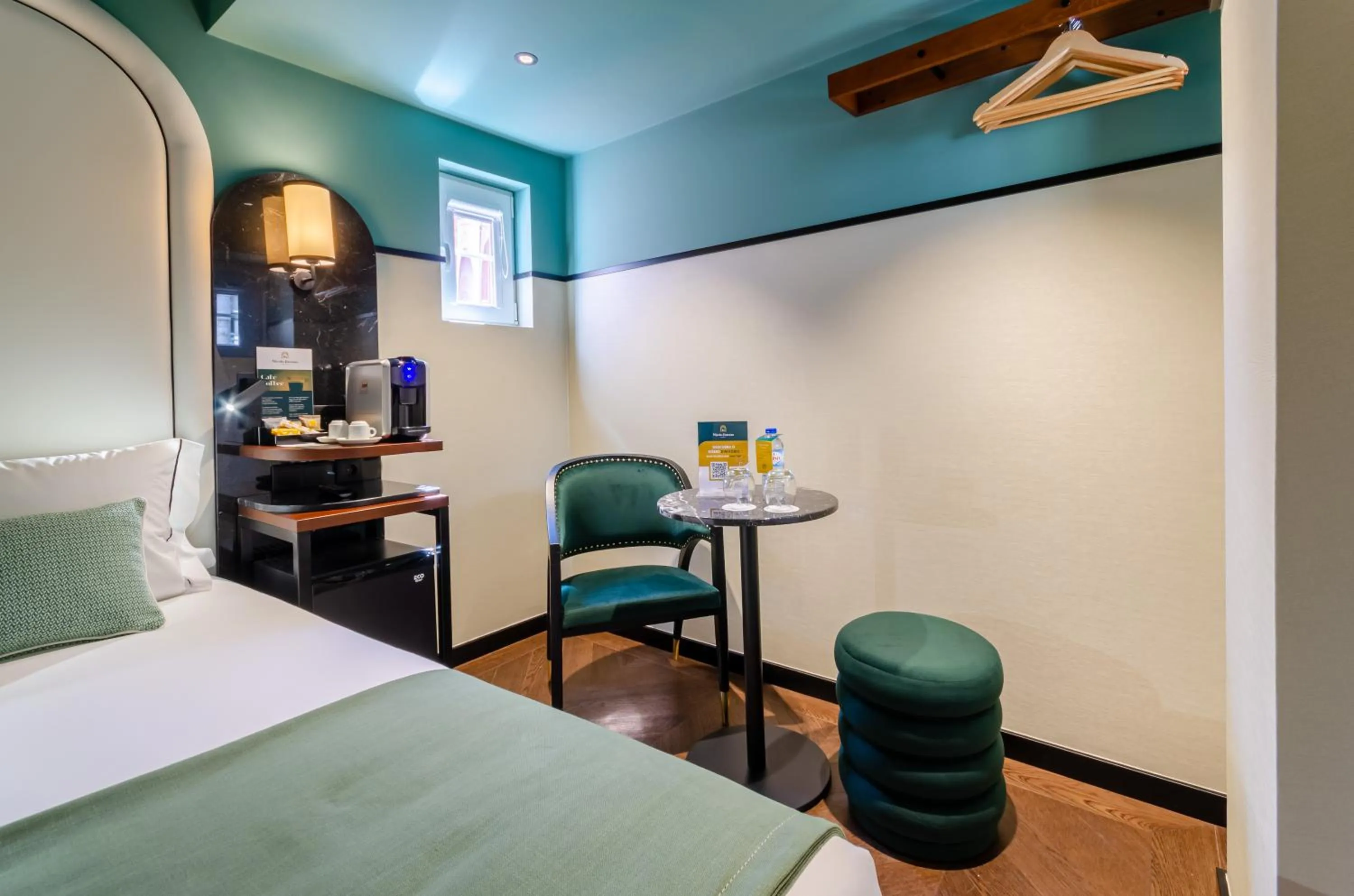 Bedroom, Bed in Nicola Rossio Hotel