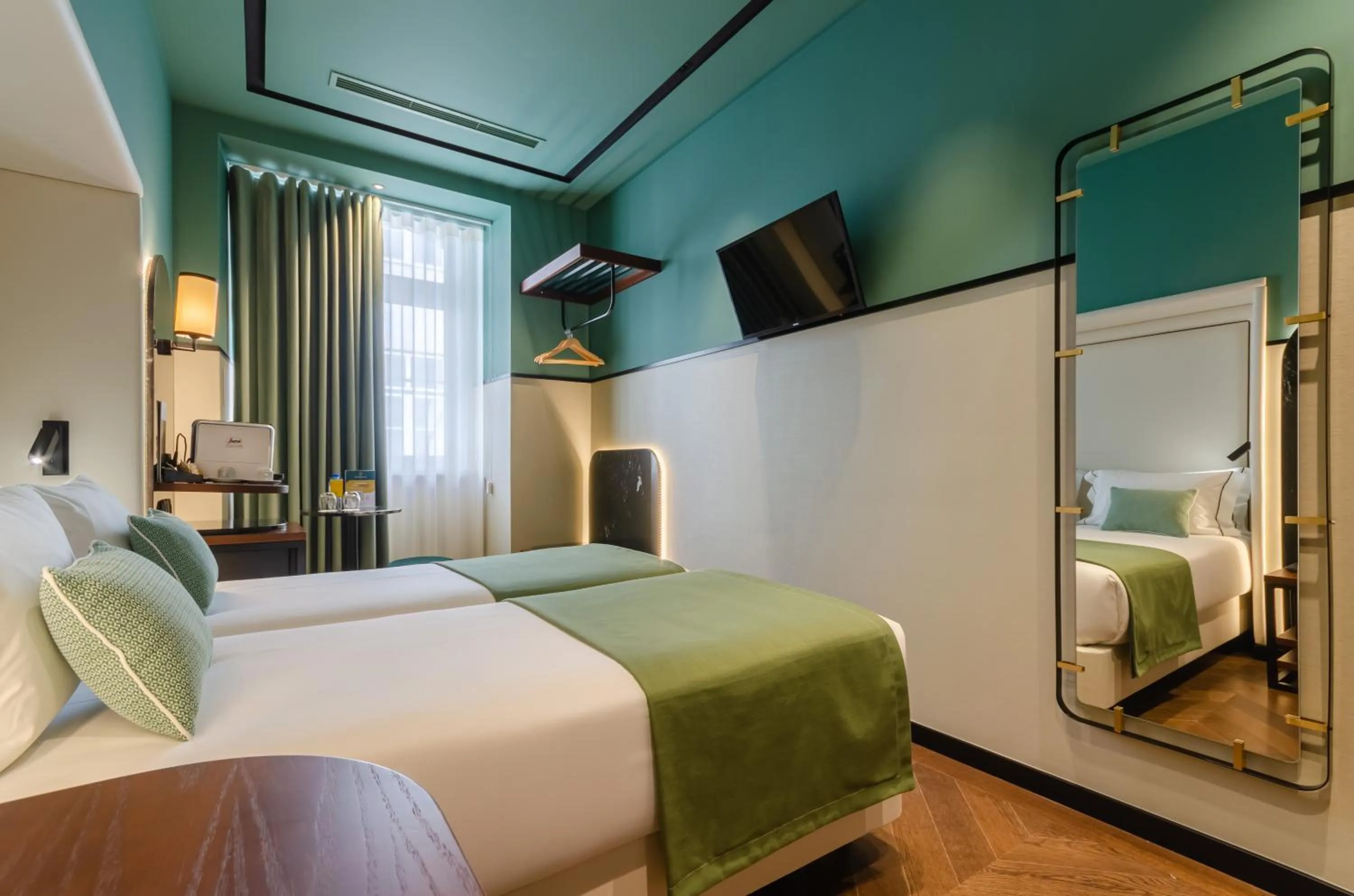 Bedroom, Bed in Nicola Rossio Hotel