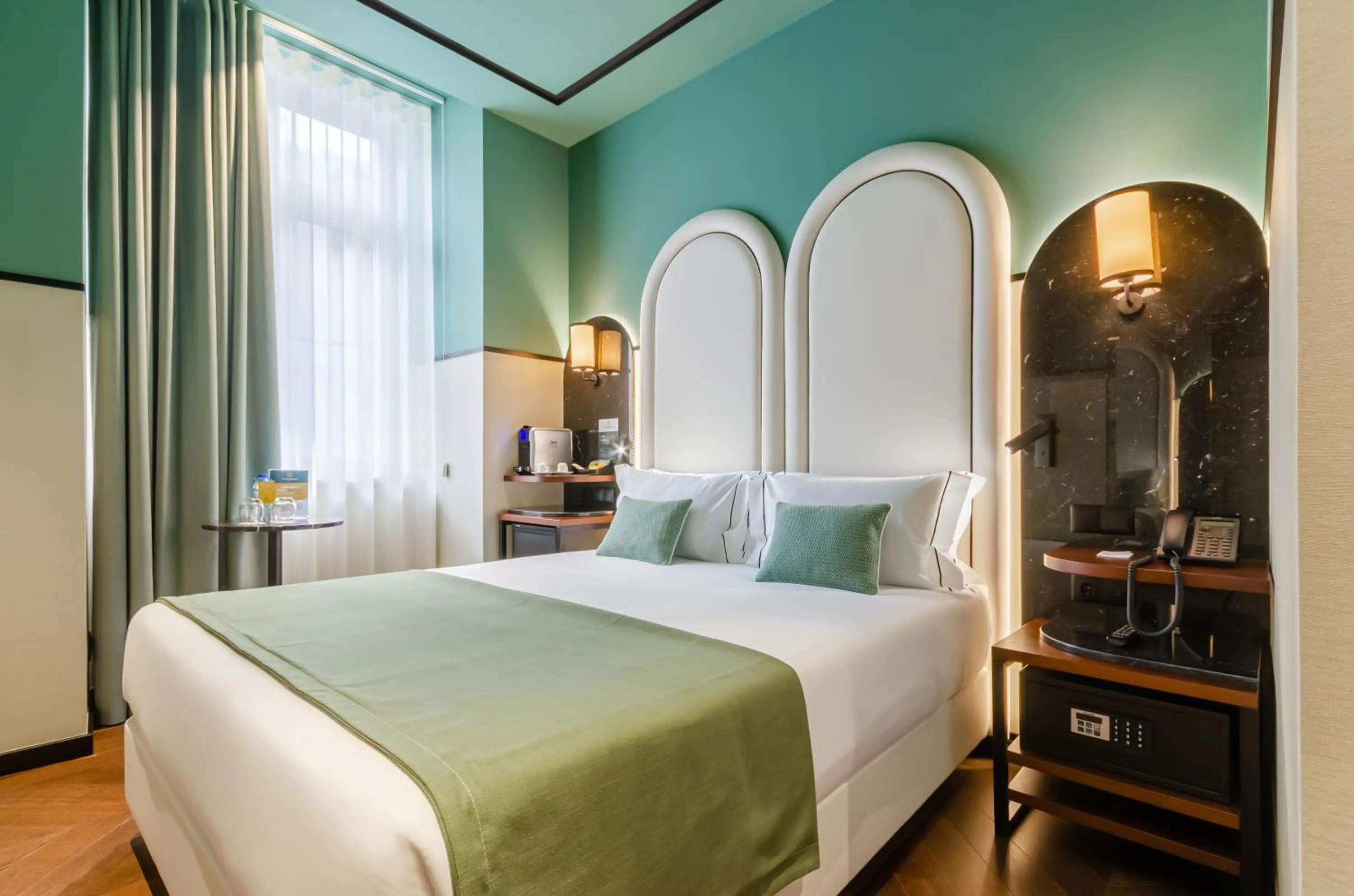 Bedroom, Bed in Nicola Rossio Hotel