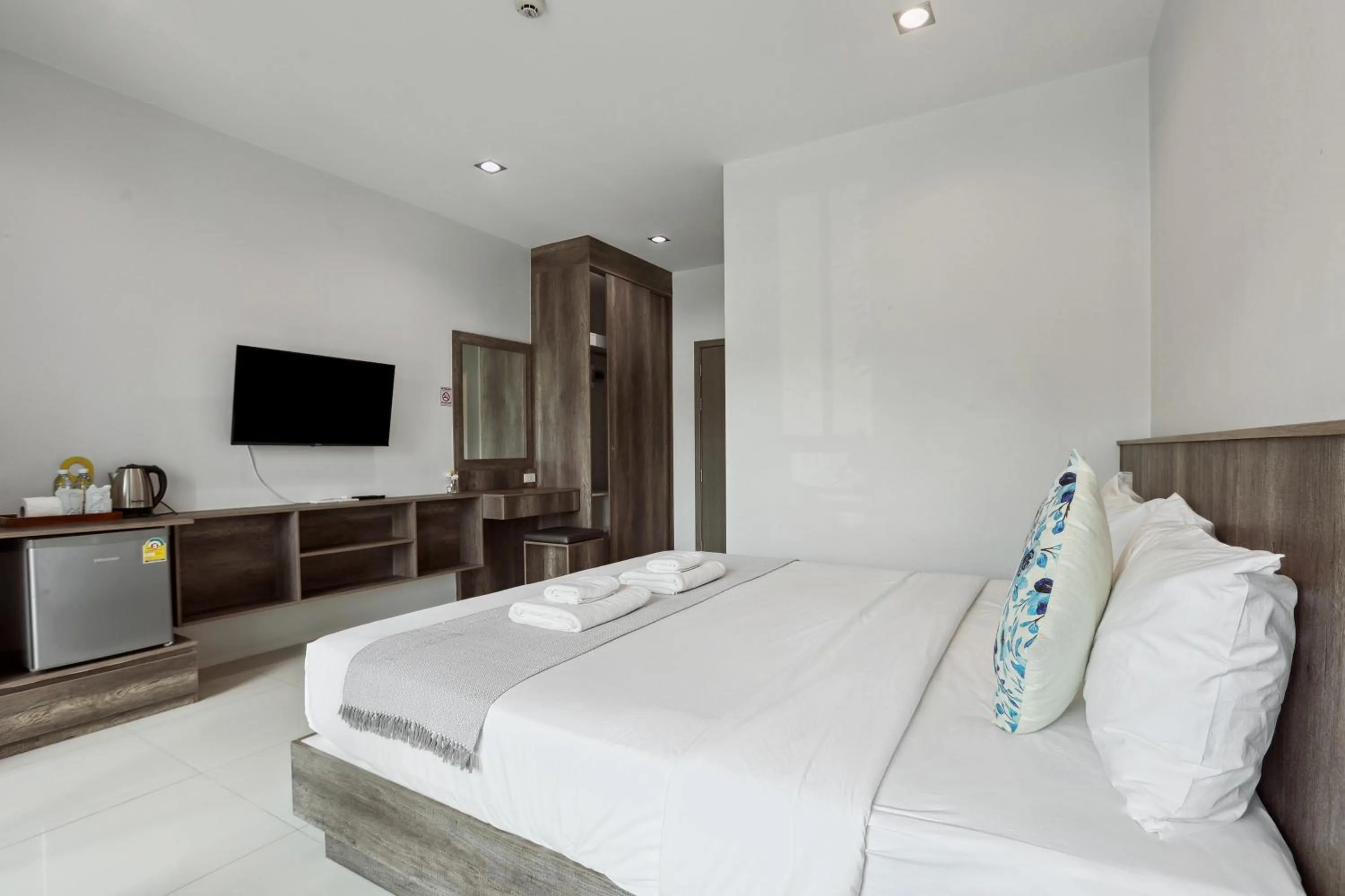 Bed in De Piraya residence