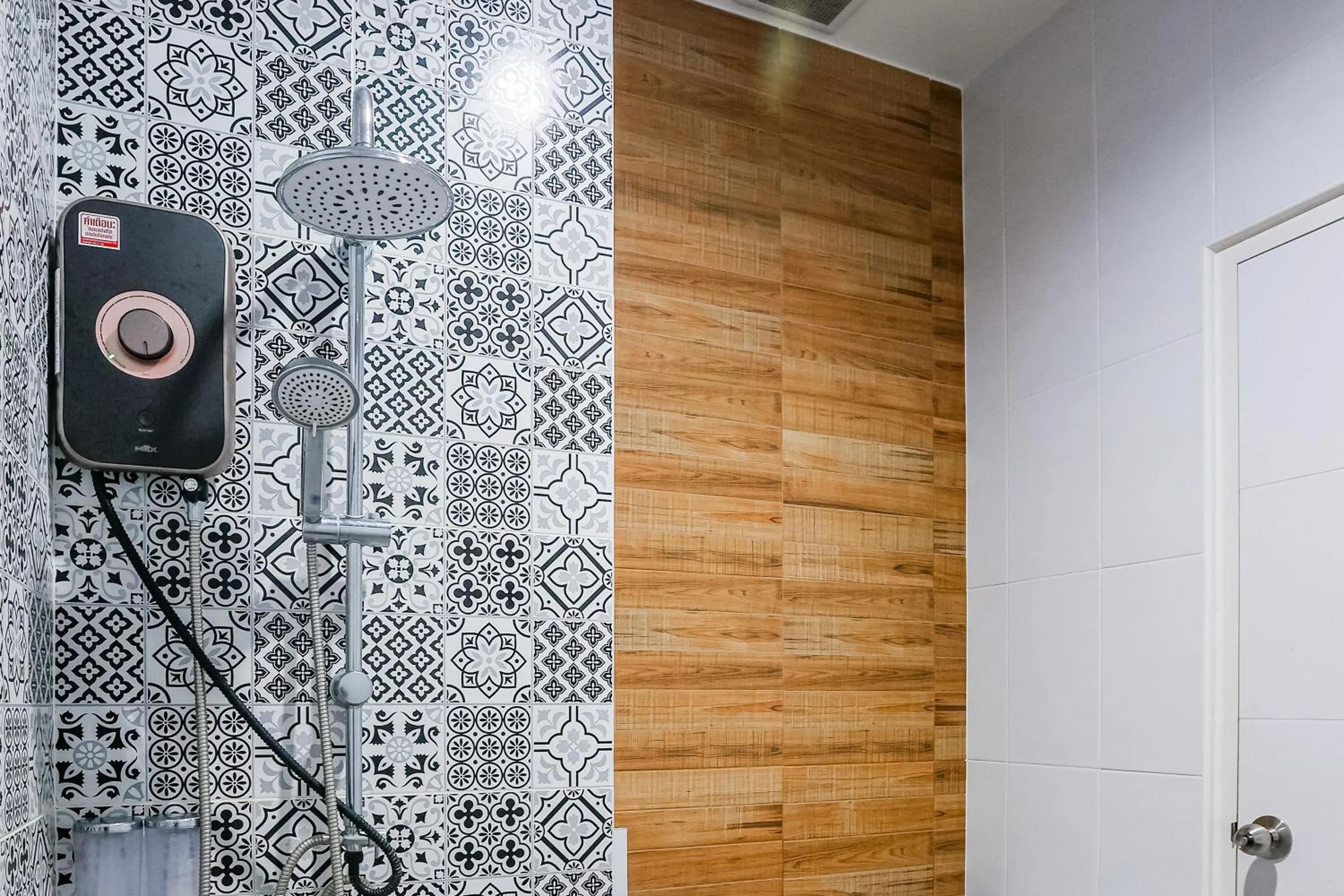 Shower in De Piraya residence