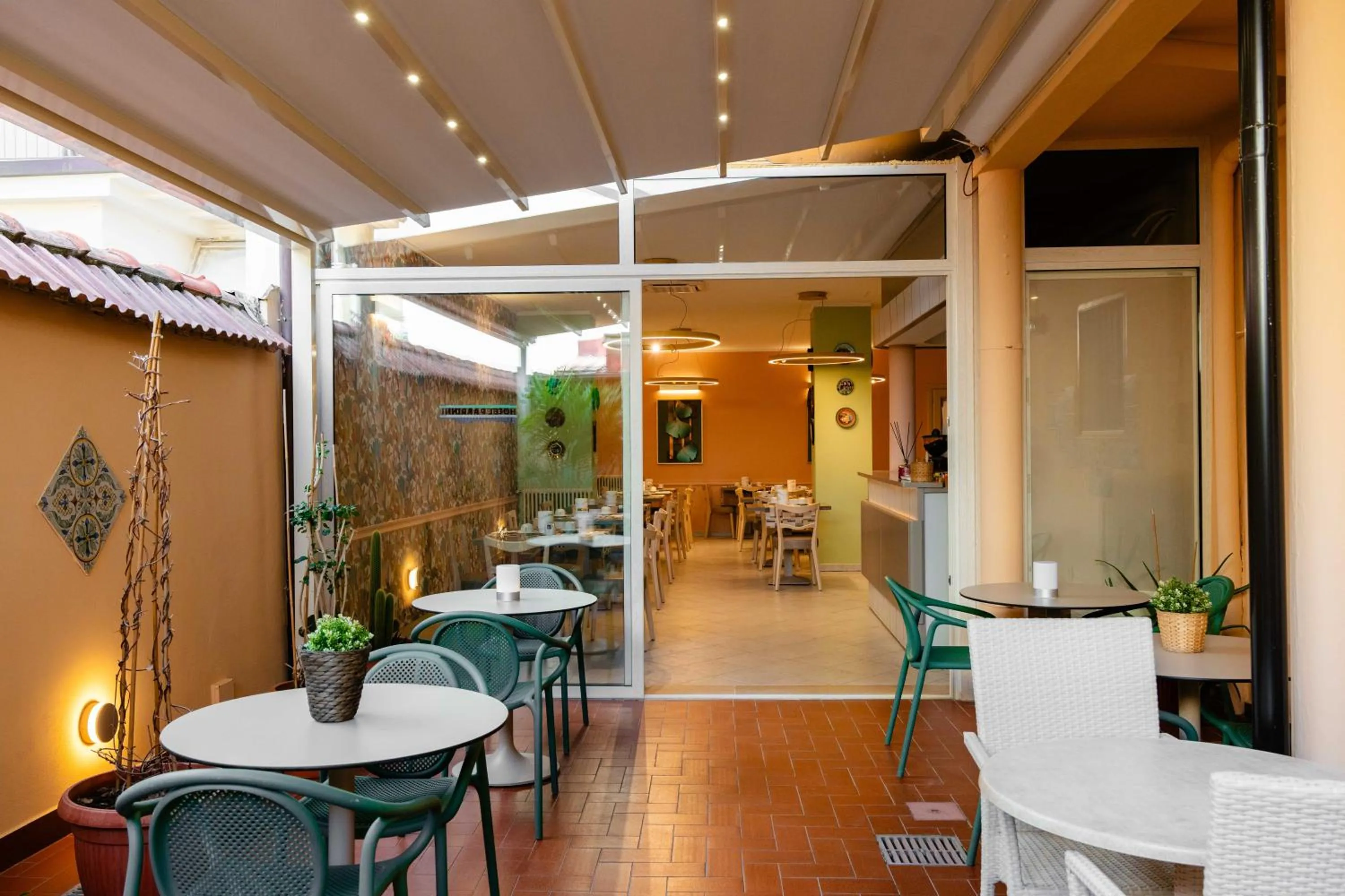 Restaurant/places to eat in Hotel Pardini
