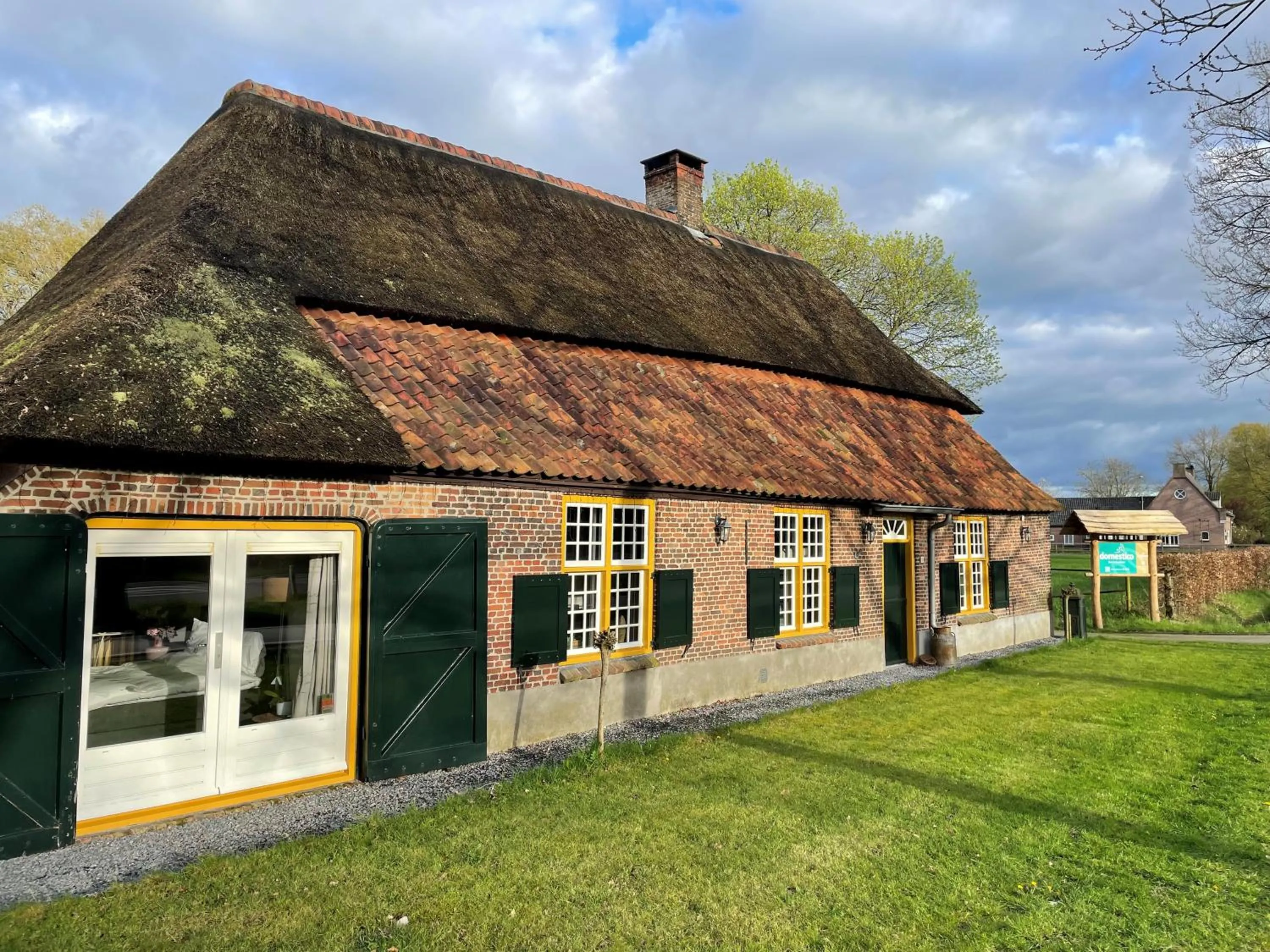 Property building in Domestico Bed & Breakfast