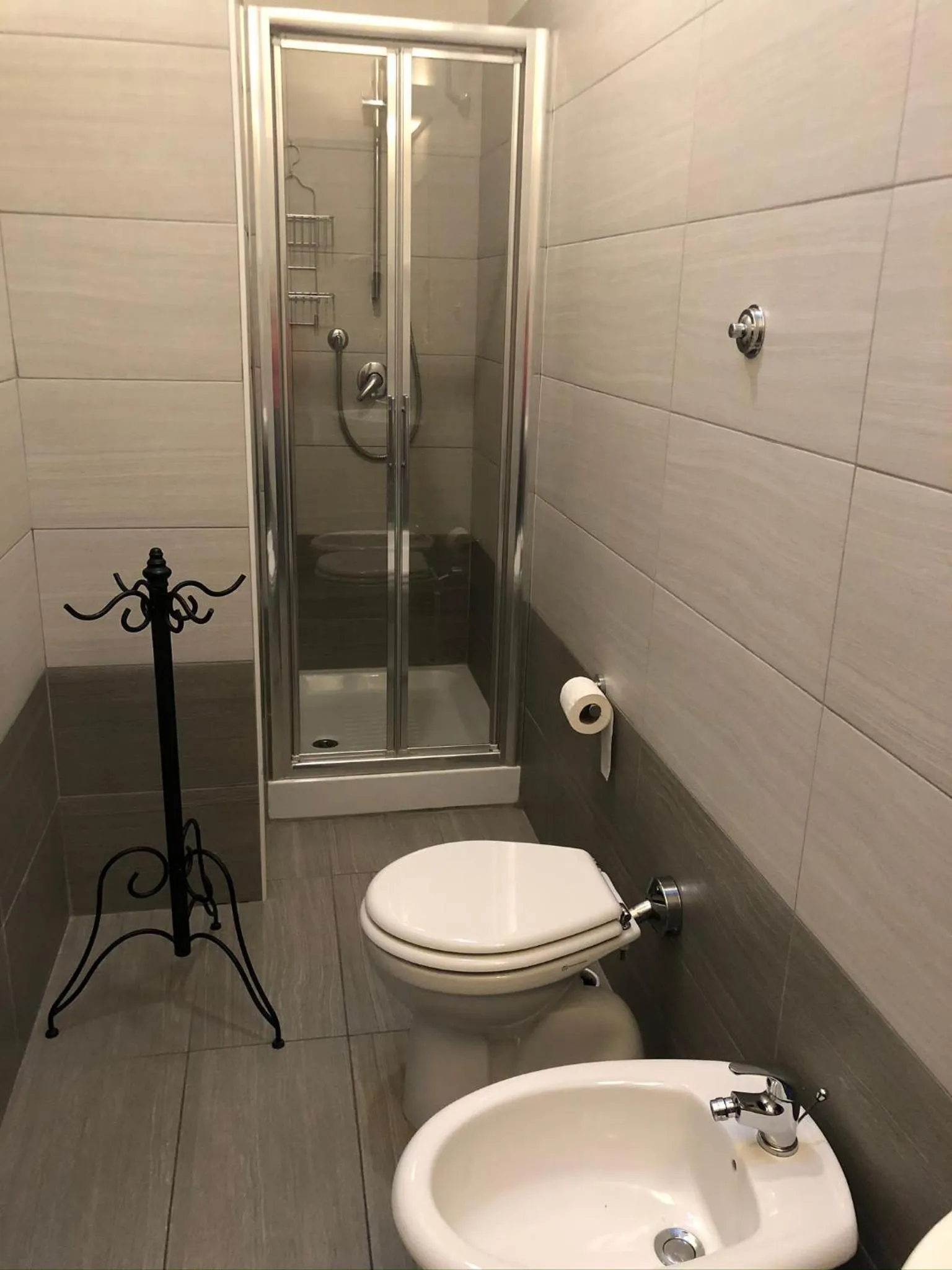 Toilet in Hotel Lukas Vegetarian & Vegan