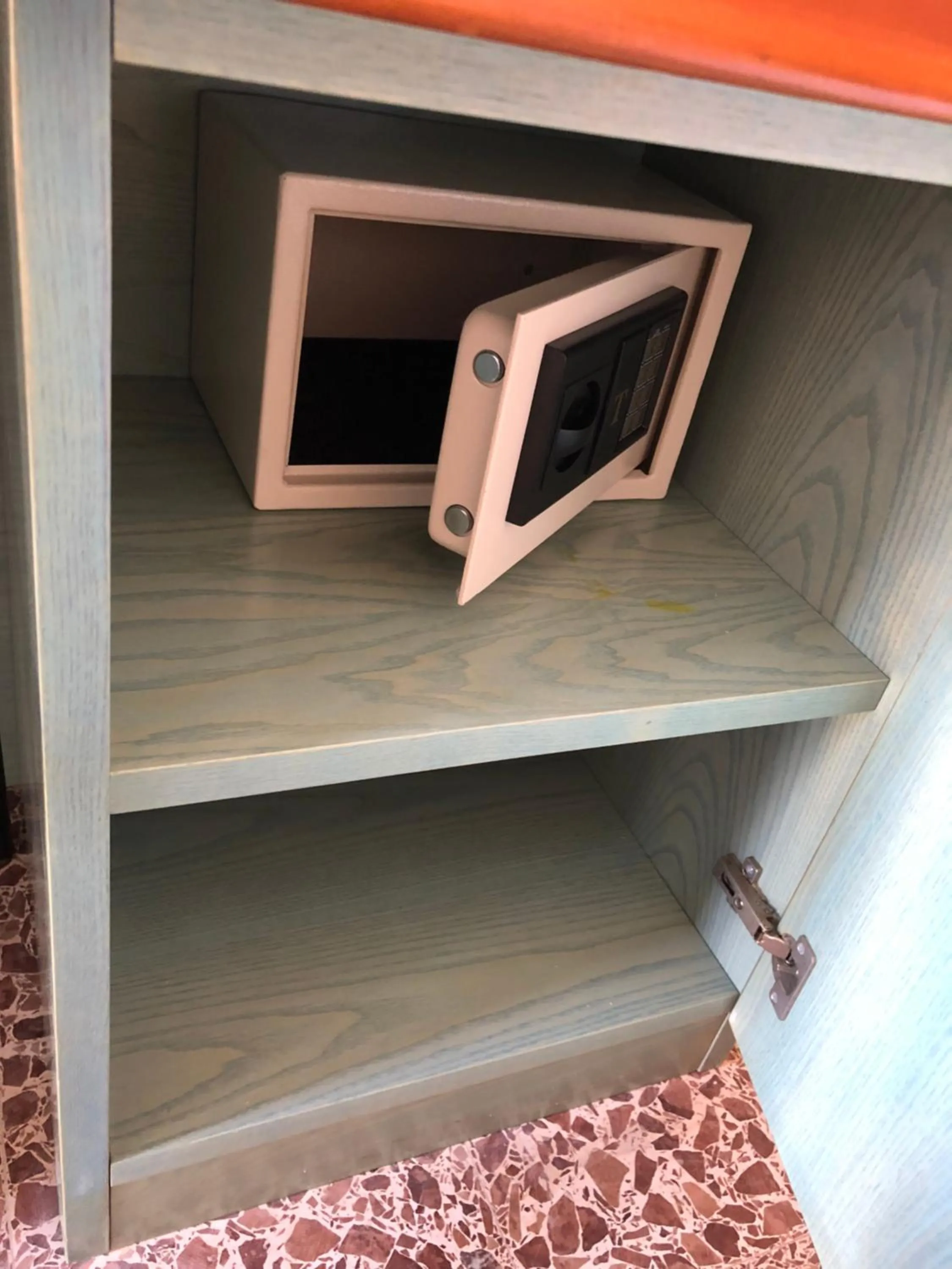 Photo of the whole room in Hotel Lukas Vegetarian & Vegan