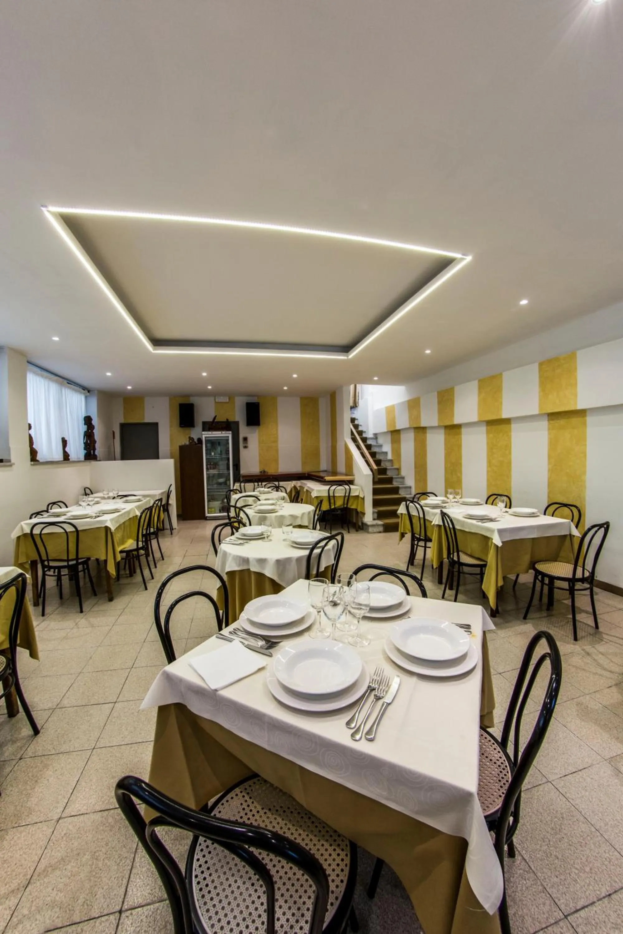 Restaurant/places to eat in Hotel Lukas Vegetarian & Vegan