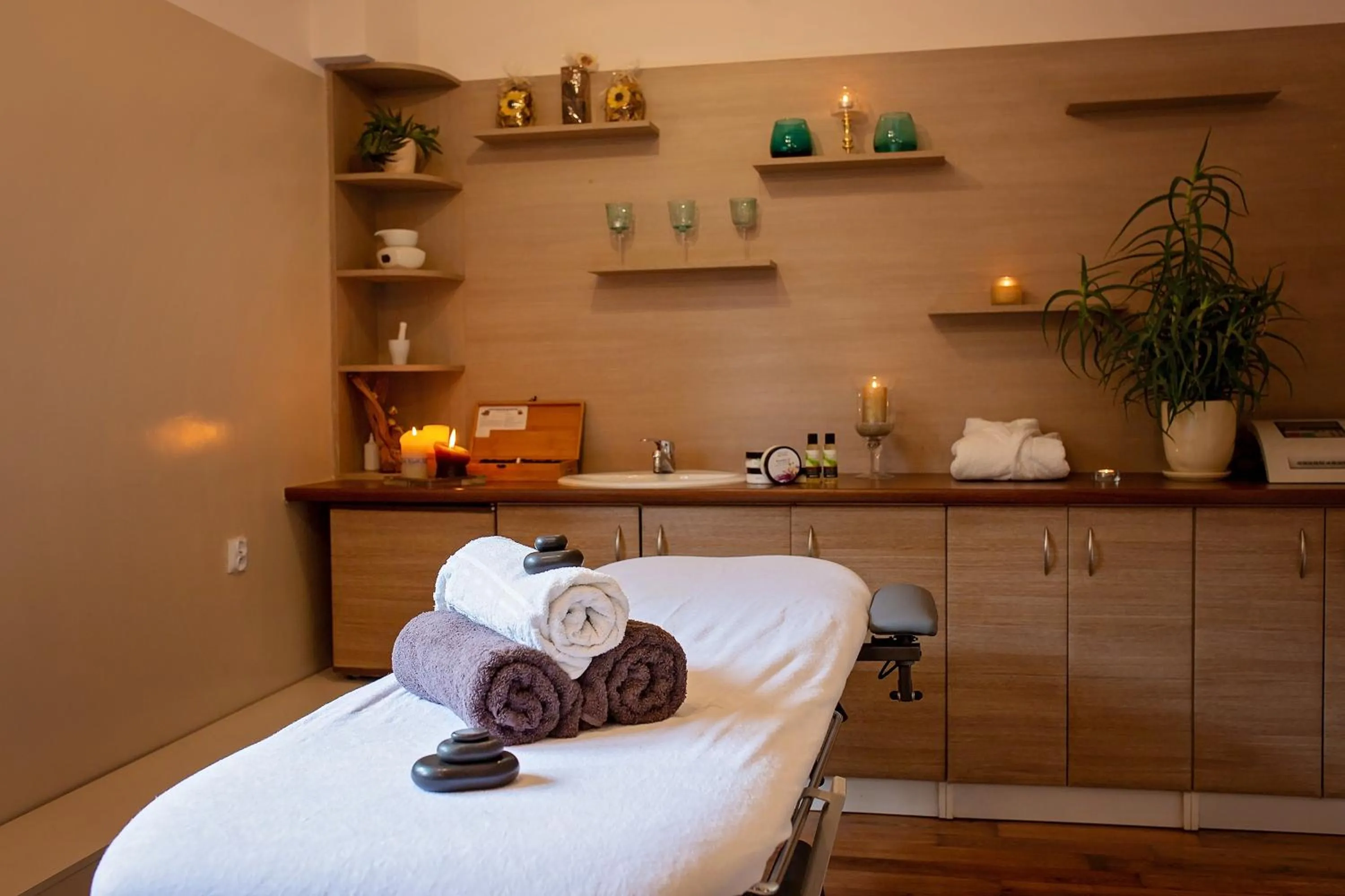 Massage in Janda Resort & Conference