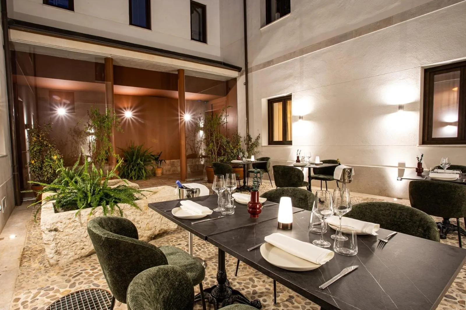 Restaurant/places to eat in CASA Y FONDA 1888