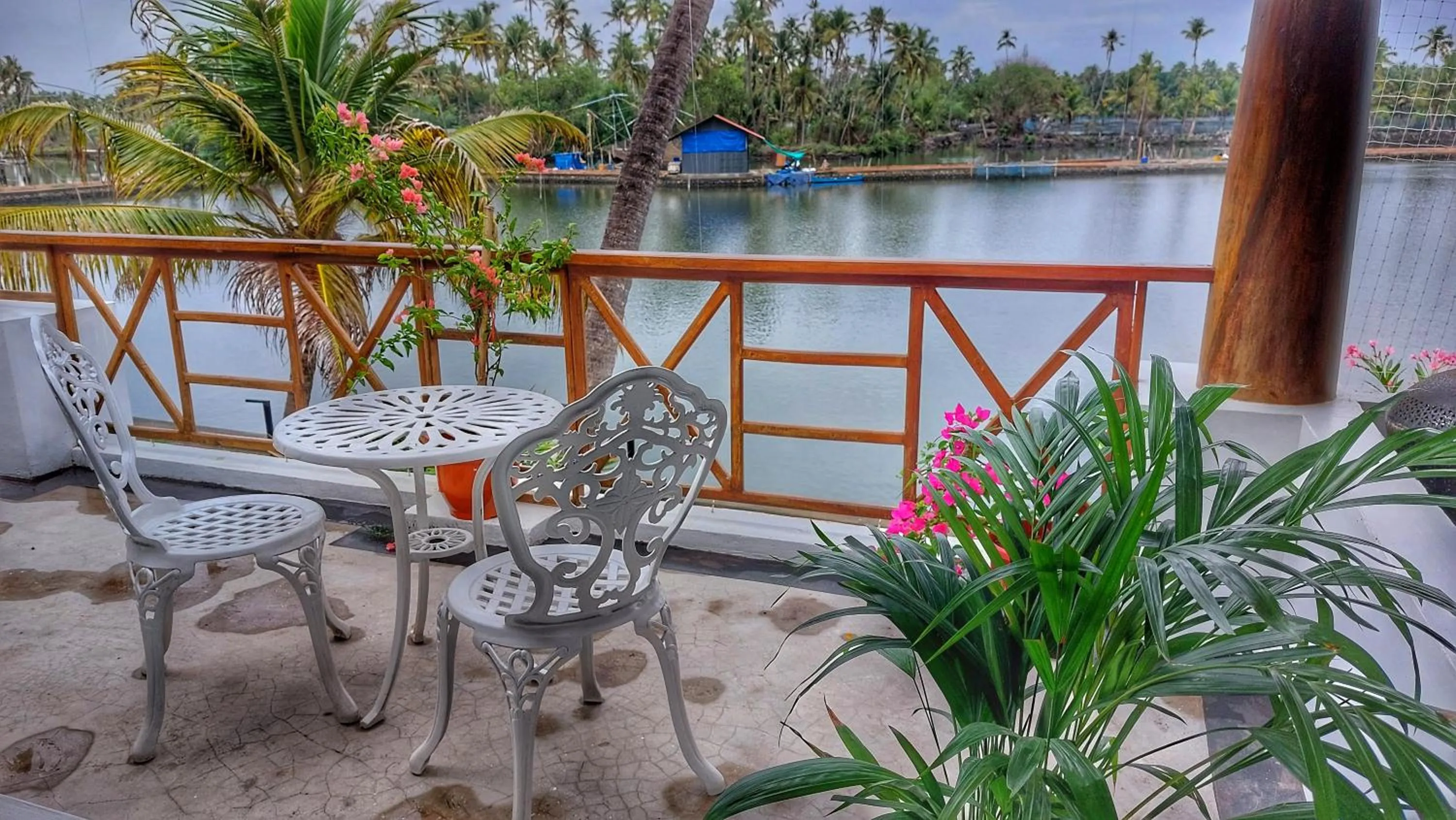 Area and facilities in Vala House