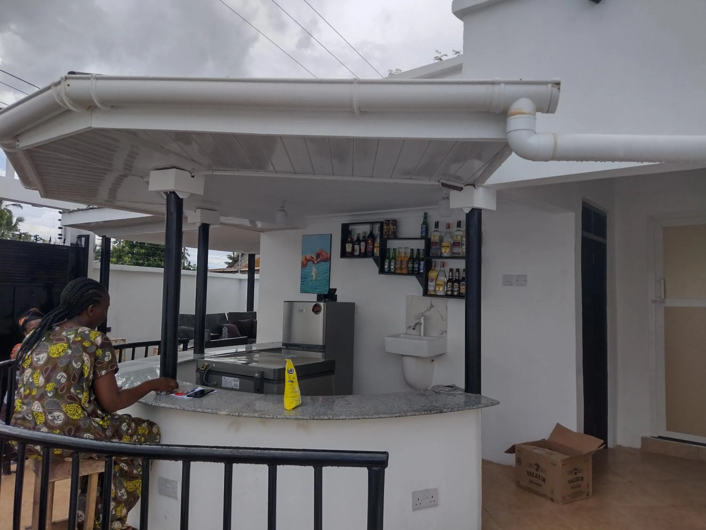 oven in Mkamiti Villa - Airport Hotel with Free Shuttle