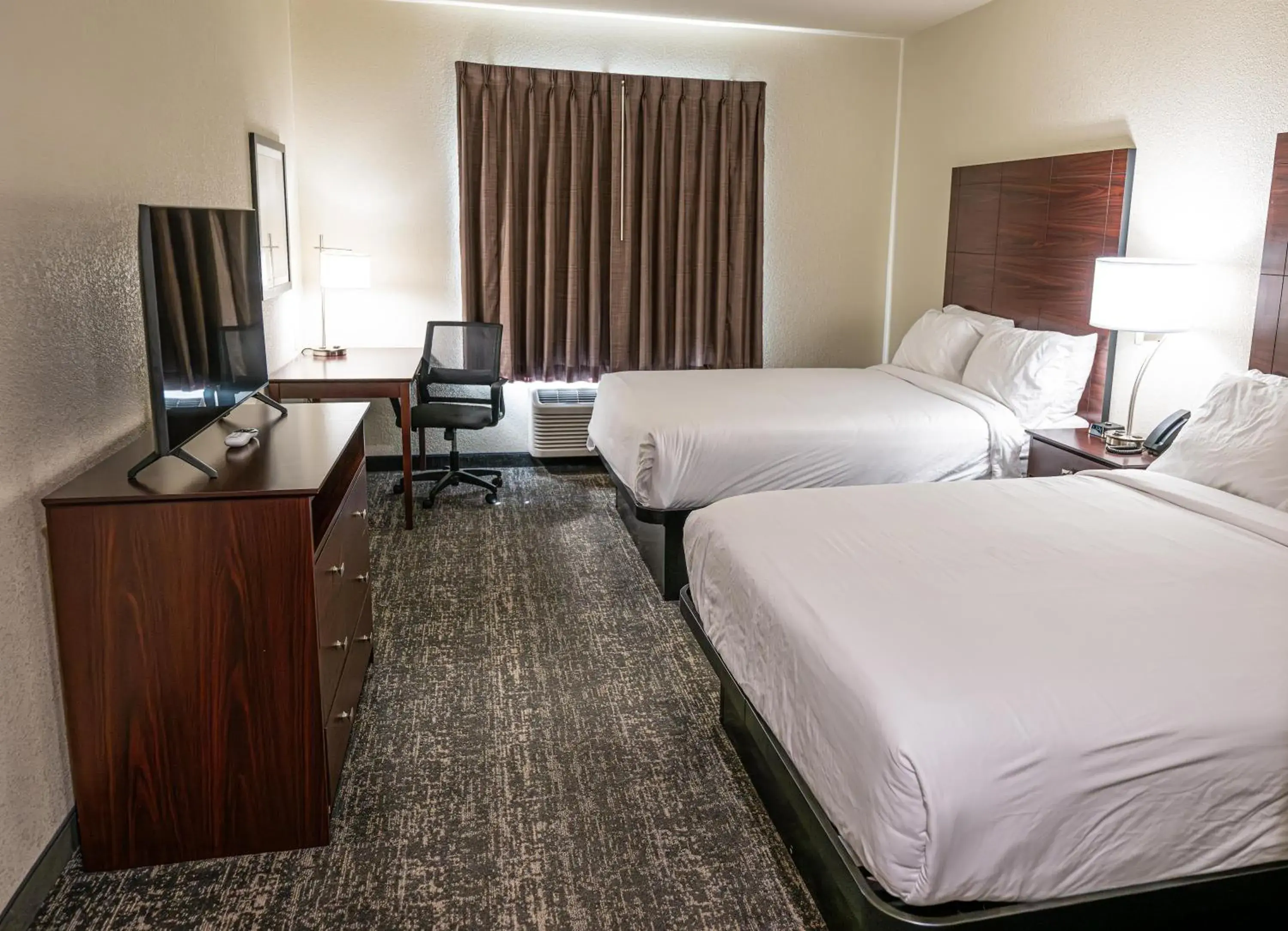 Queen Room in Cobblestone Hotel & Suites - Lamar Queen Room in Cobblestone Hotel & Suites - Lamar