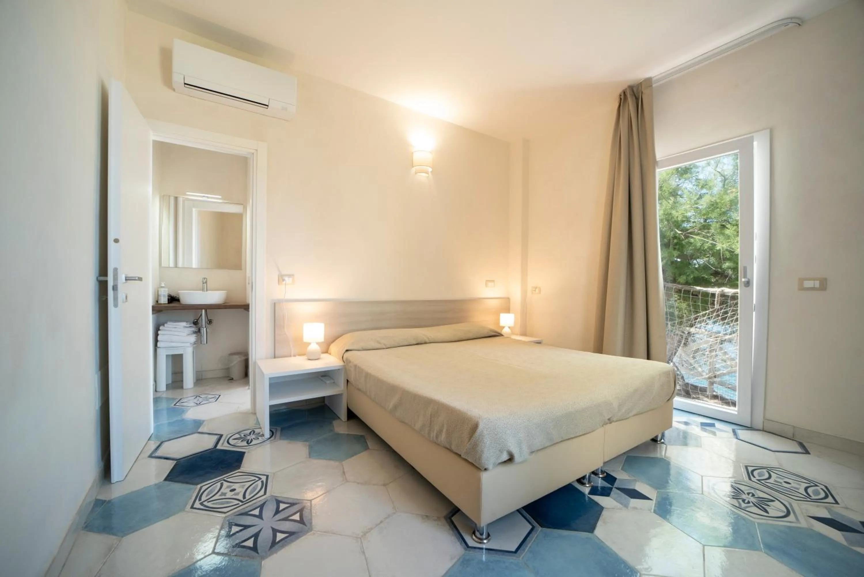Bed in Appartamenti - Villa Mare