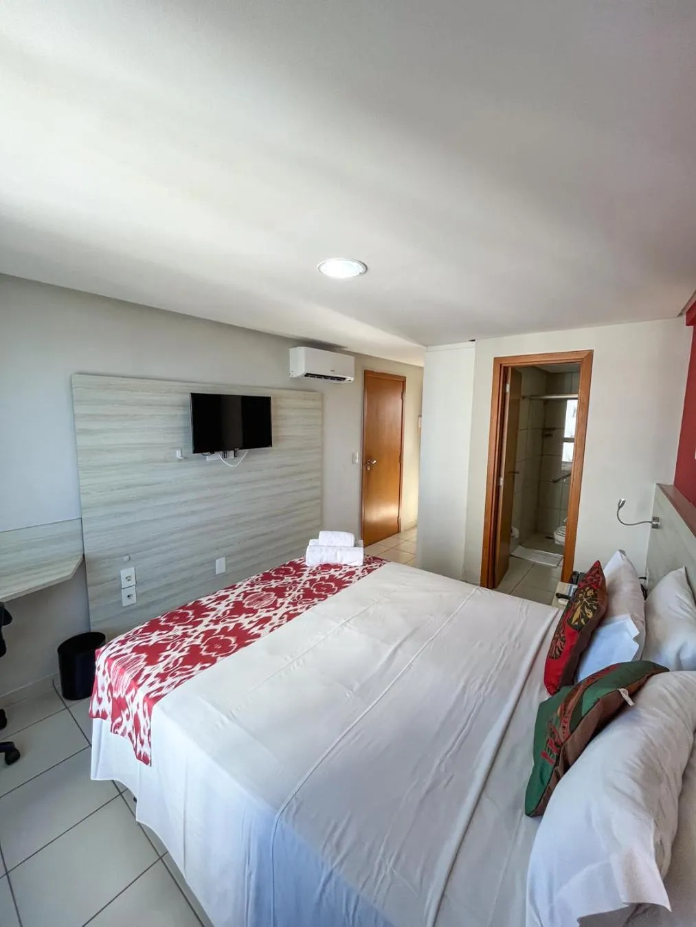 Photo of the whole room, Bed in Ponta Negra Flats Confort Accommodations Vista para o Mar