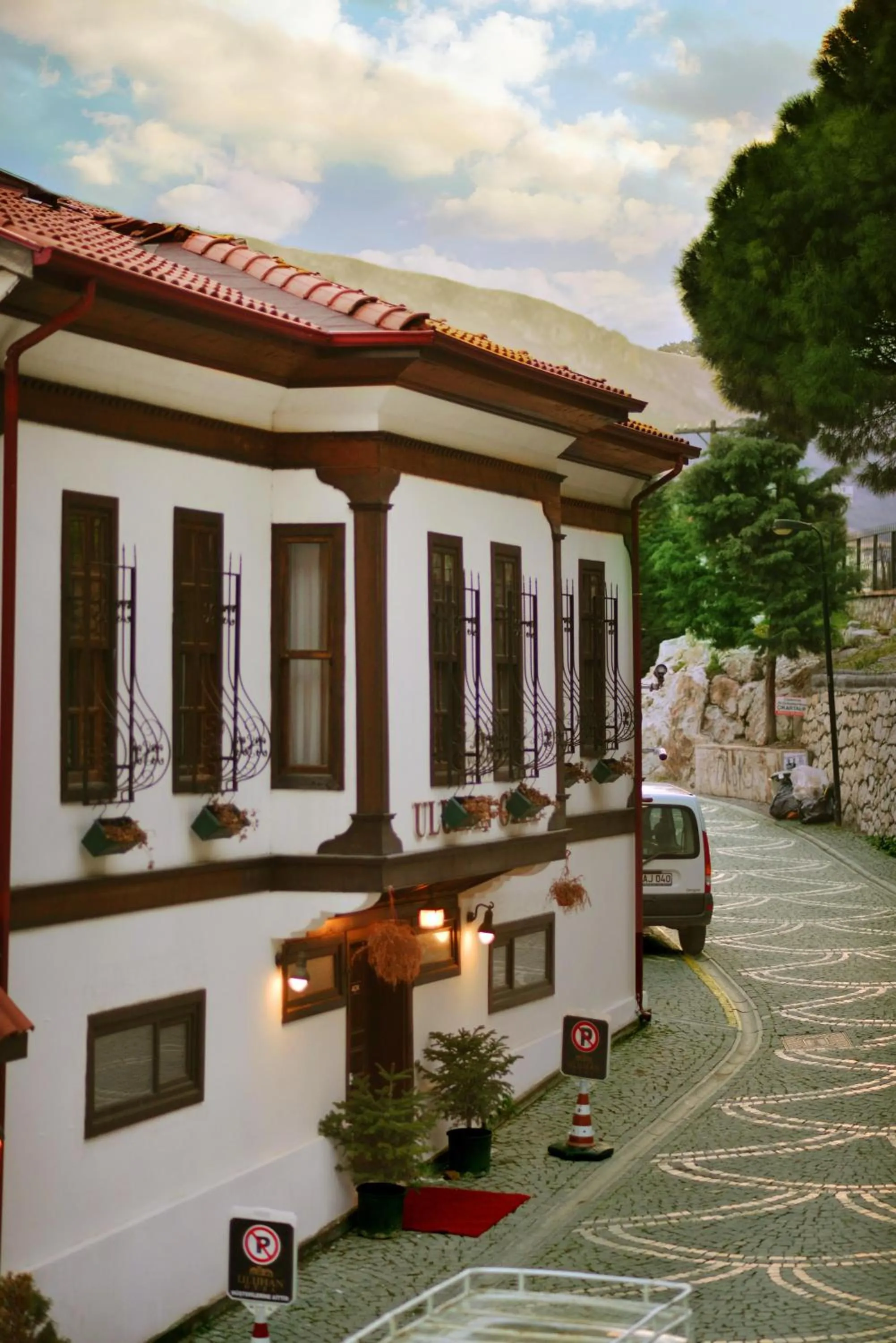 Facade/entrance in Uluhan Hotel