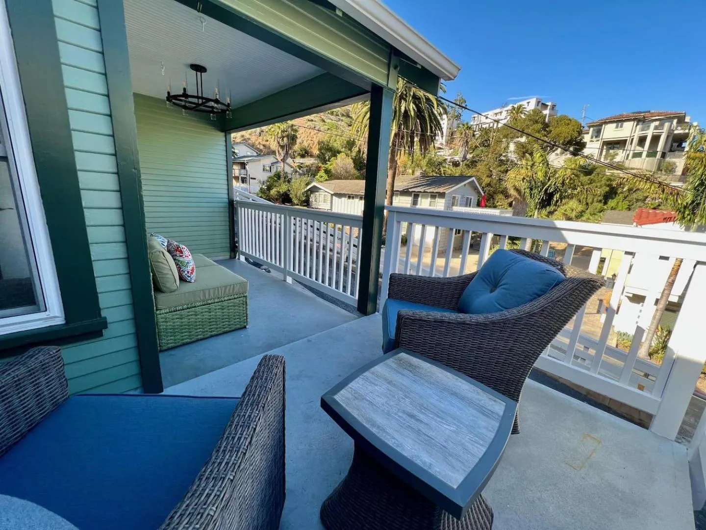 Catalina 3 bedrooms with Hot Tub & Golf Cart