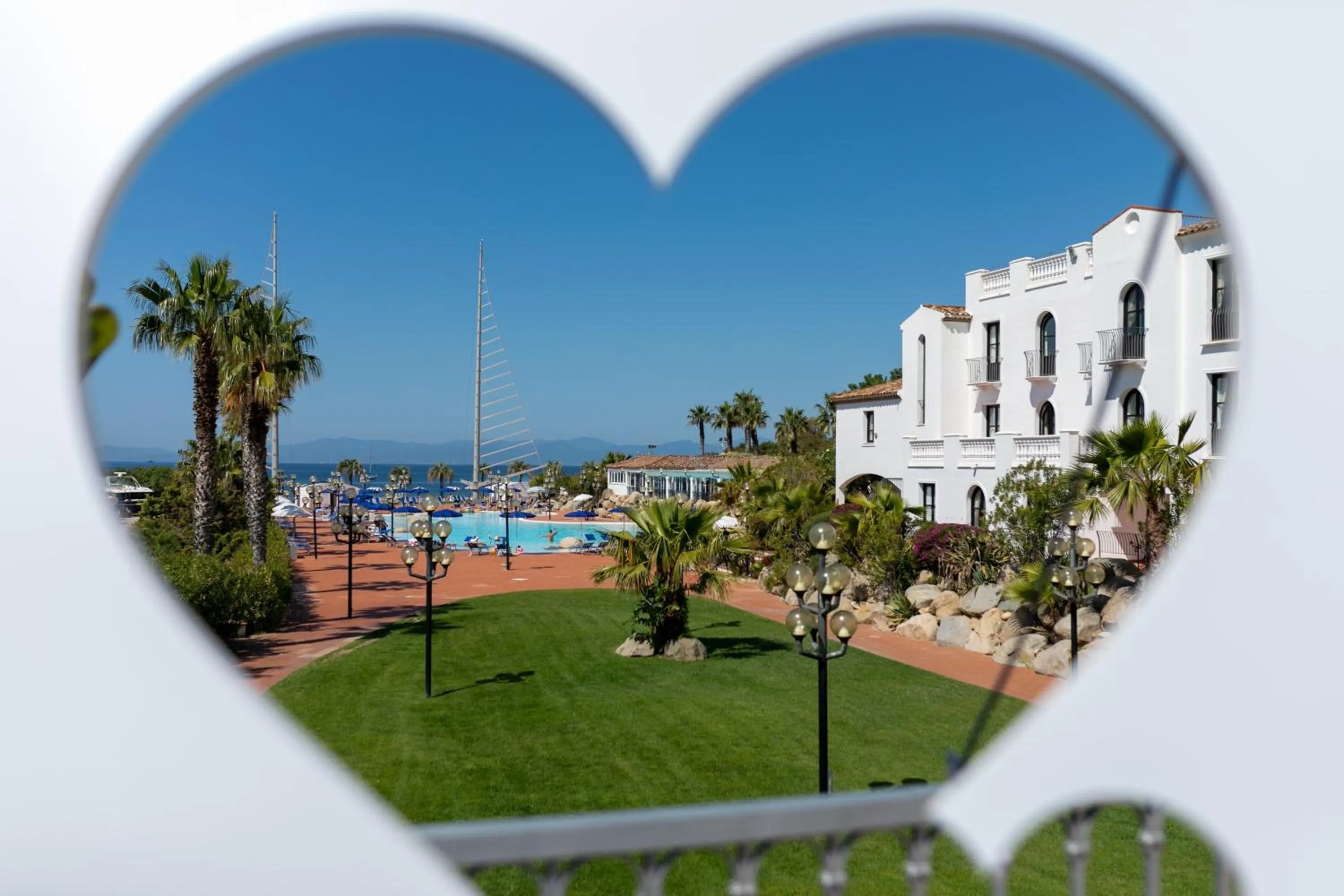 Garden view in Phi Hotel Sighientu
