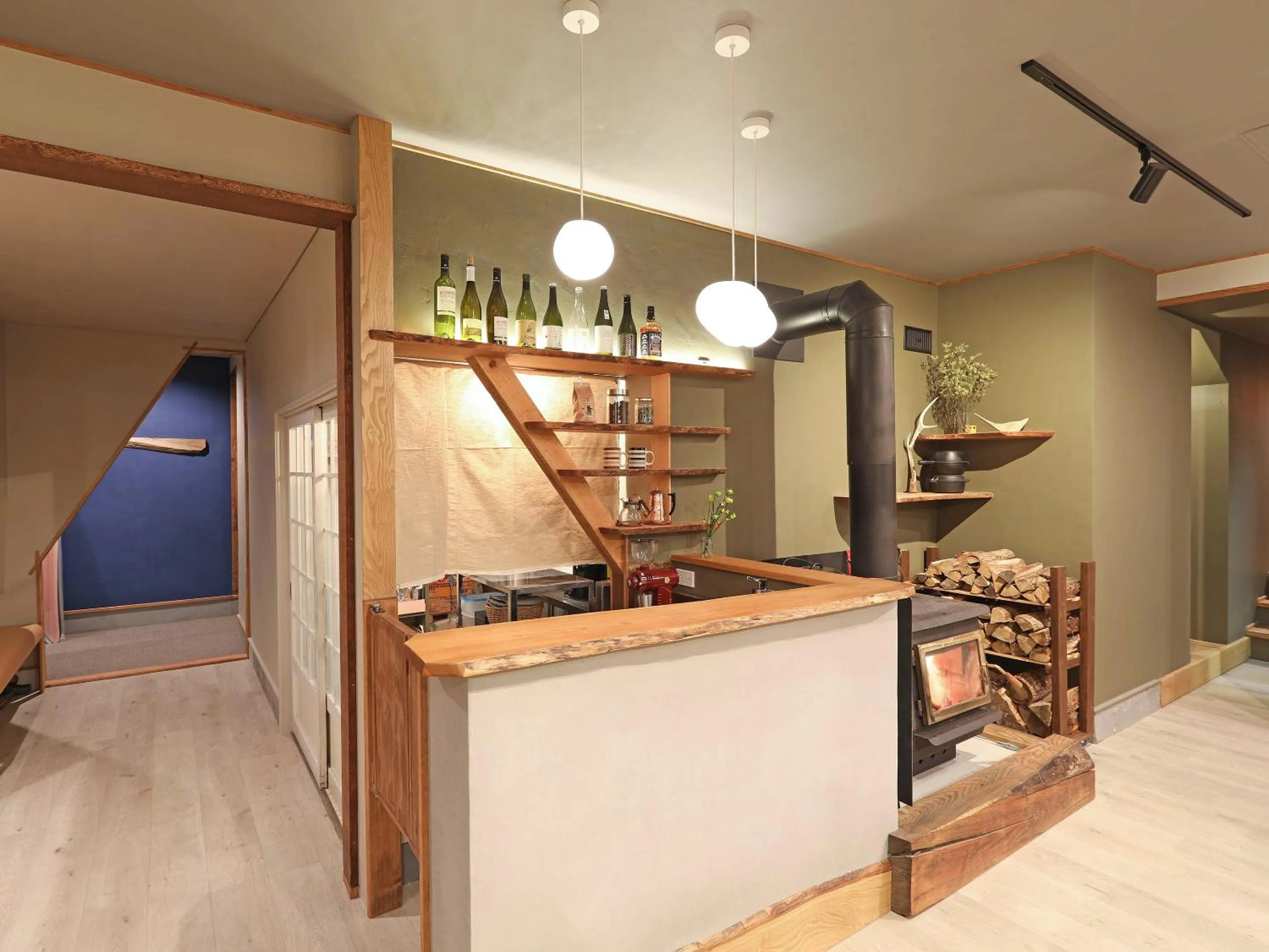 Lounge or bar in RONENAI BASE