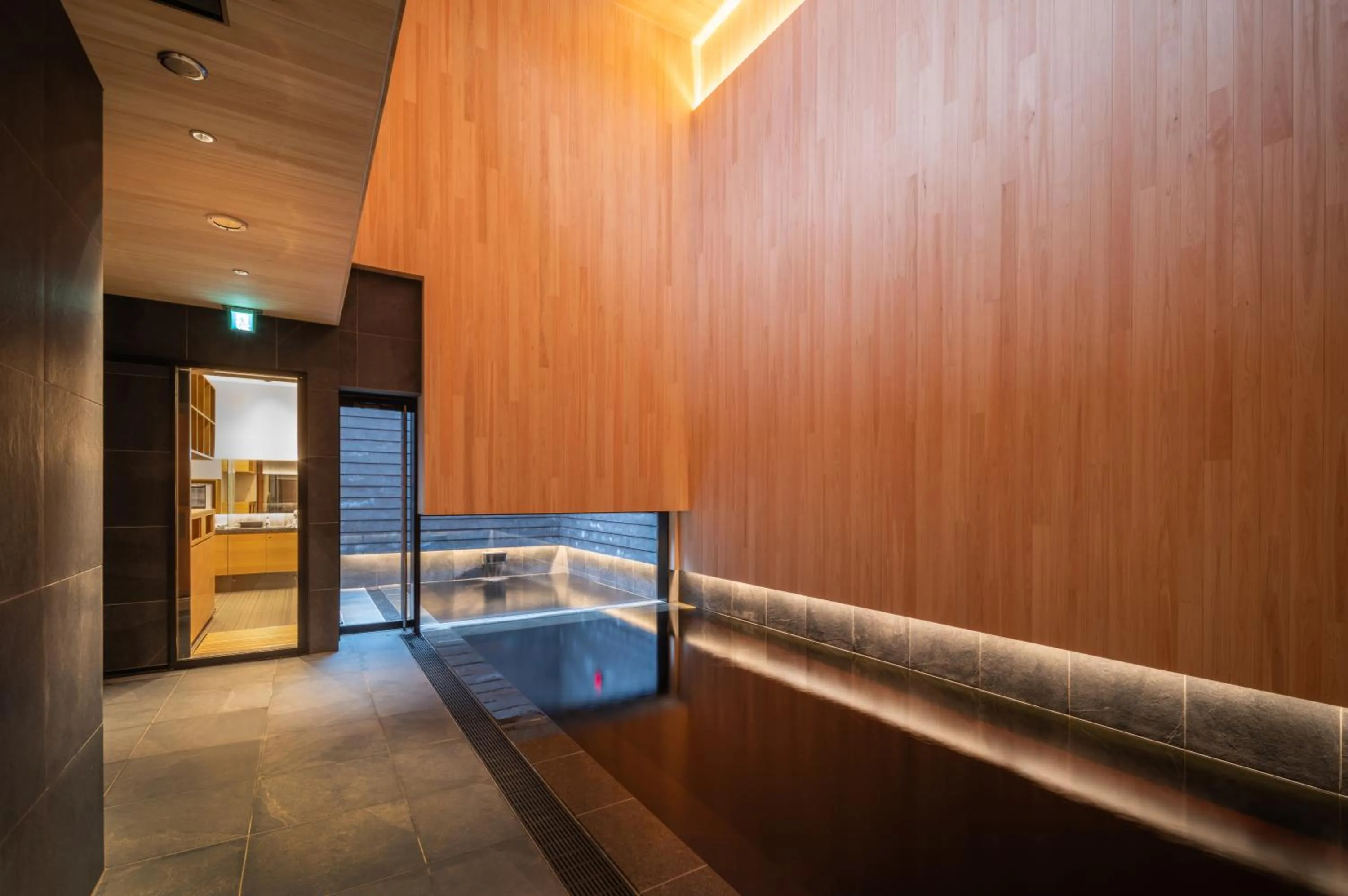 Hot Spring Bath in Tokachigawa Moor Onsen Seijyakubow